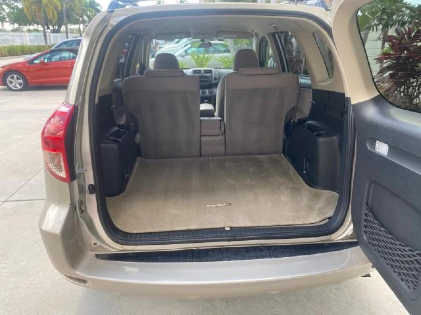 2007 Blizzard Pearl /Taupe Toyota RAV4 1 OWNER FL 24 SERVICES 4X4 (JTMBD33V376) with an 2.4L DOHC SFI 16-Valve VVT-i 4-Cyl Engine engine, Automatic transmission, located at 4701 North Dixie Hwy, Pompano Beach, FL, 33064, (954) 422-2889, 26.240938, -80.123474 - OUR WEBPAGE FLORIDACARS1.COM HAS OVER 100 PHOTOS AND FREE CARFAX LINK 2007 TOYOTA RAV4 VIN: JTMBD33V376029392 J T M B D 3 3 V 3 7 6 0 2 9 3 9 2 4 DOOR WAGON/SPORT UTILITY 2.4L I4 F DOHC 16V GASOLINE ALL WHEEL DRIVE Top Features 4WD/AWD Cloth Seats Basic Features ABS Brakes AM/FM Stereo Air Condition - Photo#81