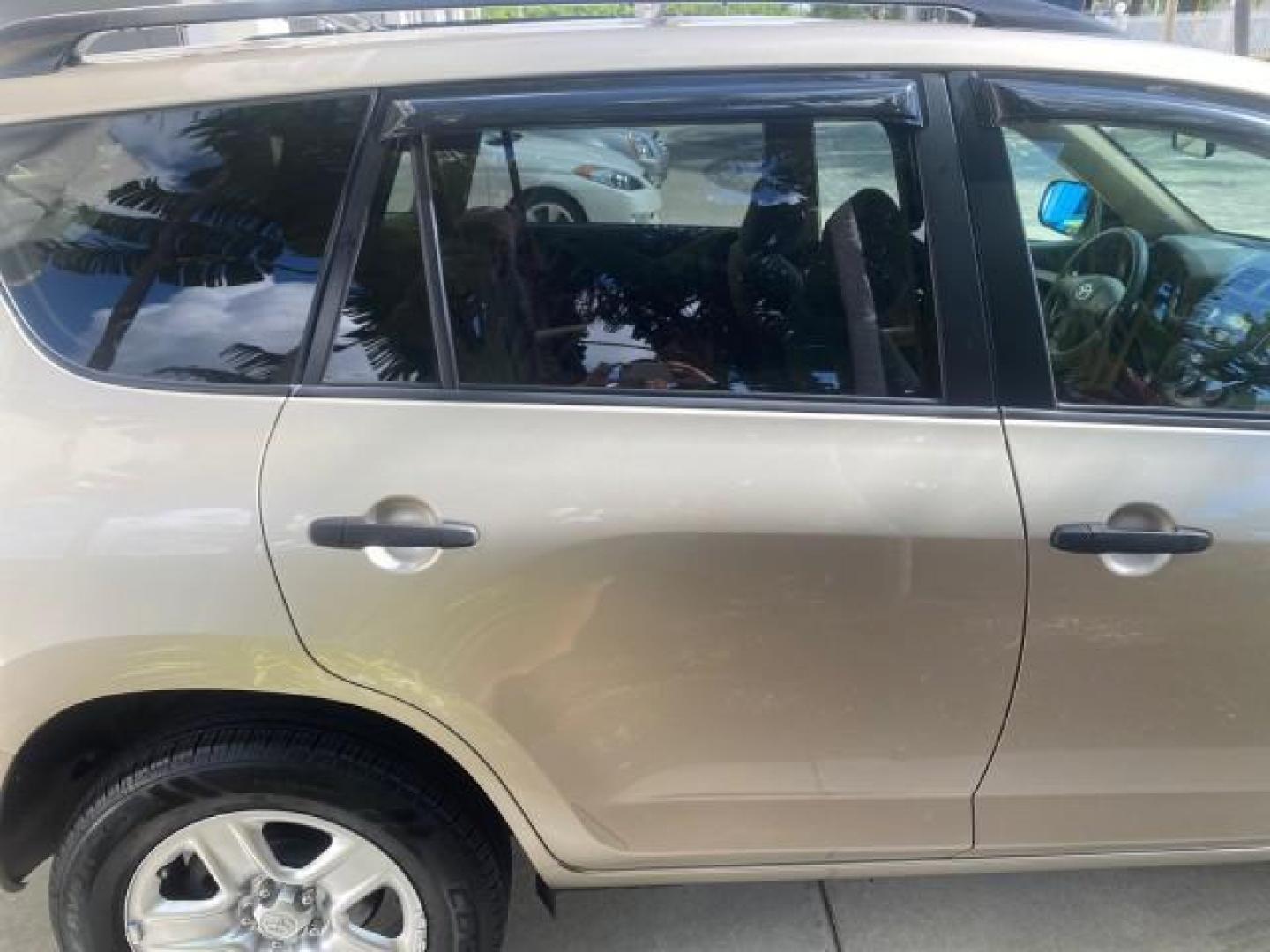 2007 Blizzard Pearl /Taupe Toyota RAV4 1 OWNER FL 24 SERVICES 4X4 (JTMBD33V376) with an 2.4L DOHC SFI 16-Valve VVT-i 4-Cyl Engine engine, Automatic transmission, located at 4701 North Dixie Hwy, Pompano Beach, FL, 33064, (954) 422-2889, 26.240938, -80.123474 - OUR WEBPAGE FLORIDACARS1.COM HAS OVER 100 PHOTOS AND FREE CARFAX LINK 2007 TOYOTA RAV4 VIN: JTMBD33V376029392 J T M B D 3 3 V 3 7 6 0 2 9 3 9 2 4 DOOR WAGON/SPORT UTILITY 2.4L I4 F DOHC 16V GASOLINE ALL WHEEL DRIVE Top Features 4WD/AWD Cloth Seats Basic Features ABS Brakes AM/FM Stereo Air Condition - Photo#87