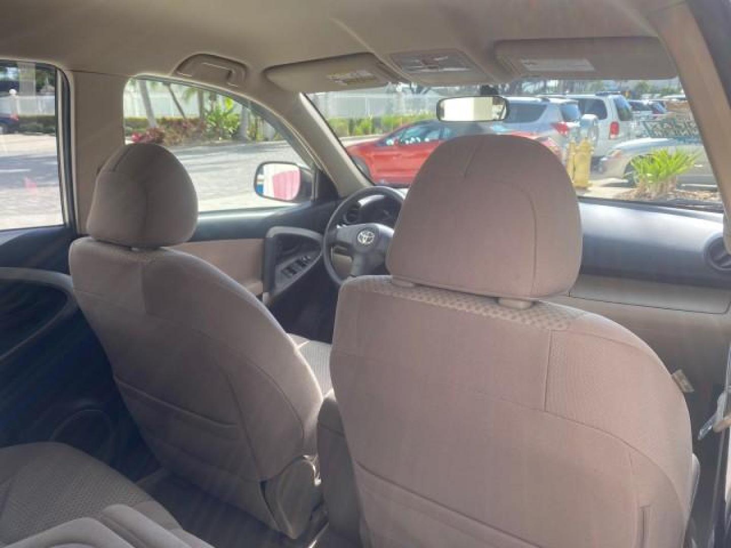 2007 Blizzard Pearl /Taupe Toyota RAV4 1 OWNER FL 24 SERVICES 4X4 (JTMBD33V376) with an 2.4L DOHC SFI 16-Valve VVT-i 4-Cyl Engine engine, Automatic transmission, located at 4701 North Dixie Hwy, Pompano Beach, FL, 33064, (954) 422-2889, 26.240938, -80.123474 - OUR WEBPAGE FLORIDACARS1.COM HAS OVER 100 PHOTOS AND FREE CARFAX LINK 2007 TOYOTA RAV4 VIN: JTMBD33V376029392 J T M B D 3 3 V 3 7 6 0 2 9 3 9 2 4 DOOR WAGON/SPORT UTILITY 2.4L I4 F DOHC 16V GASOLINE ALL WHEEL DRIVE Top Features 4WD/AWD Cloth Seats Basic Features ABS Brakes AM/FM Stereo Air Condition - Photo#93