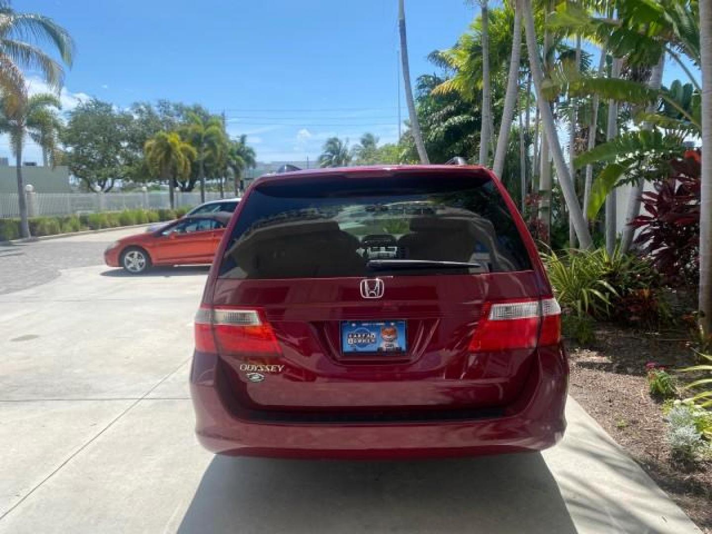 2006 Red Rock Pearl /Ivory Honda Odyssey EX-L 1 OWNER FLORIDA (5FNRL38646B) with an 3.5L SOHC MPFI 24-Valve i-VTEC V6 Engine engine, Automatic transmission, located at 4701 North Dixie Hwy, Pompano Beach, FL, 33064, (954) 422-2889, 26.240938, -80.123474 - OUR WEBPAGE FLORIDACARS1.COM HAS OVER 100 PHOTOS AND FREE CARFAX LINK 2006 HONDA ODYSSEY EX-L VIN: 5FNRL38646B441326 5 F N R L 3 8 6 4 6 B 4 4 1 3 2 6 VAN 3.5L V6 F SOHC 24V GASOLINE FRONT WHEEL DRIVE Top Features Alloy Wheels Fold-Away Third Row Front Seat Heaters Leather Seats Quad Seats Rear Air - Photo#6
