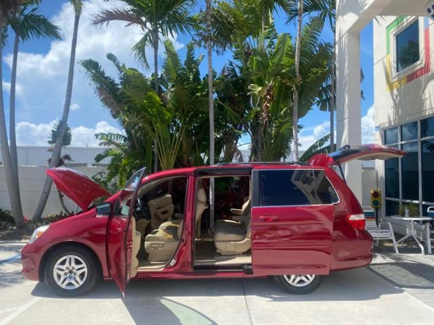2006 Red Rock Pearl /Ivory Honda Odyssey EX-L 1 OWNER FLORIDA (5FNRL38646B) with an 3.5L SOHC MPFI 24-Valve i-VTEC V6 Engine engine, Automatic transmission, located at 4701 North Dixie Hwy, Pompano Beach, FL, 33064, (954) 422-2889, 26.240938, -80.123474 - OUR WEBPAGE FLORIDACARS1.COM HAS OVER 100 PHOTOS AND FREE CARFAX LINK 2006 HONDA ODYSSEY EX-L VIN: 5FNRL38646B441326 5 F N R L 3 8 6 4 6 B 4 4 1 3 2 6 VAN 3.5L V6 F SOHC 24V GASOLINE FRONT WHEEL DRIVE Top Features Alloy Wheels Fold-Away Third Row Front Seat Heaters Leather Seats Quad Seats Rear Air - Photo#8