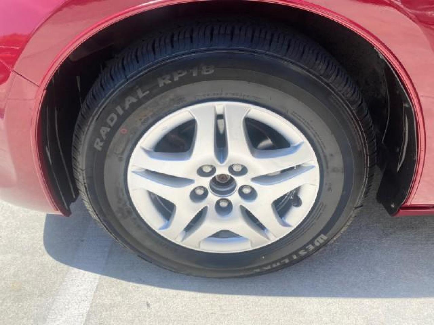 2006 Red Rock Pearl /Ivory Honda Odyssey EX-L 1 OWNER FLORIDA (5FNRL38646B) with an 3.5L SOHC MPFI 24-Valve i-VTEC V6 Engine engine, Automatic transmission, located at 4701 North Dixie Hwy, Pompano Beach, FL, 33064, (954) 422-2889, 26.240938, -80.123474 - OUR WEBPAGE FLORIDACARS1.COM HAS OVER 100 PHOTOS AND FREE CARFAX LINK 2006 HONDA ODYSSEY EX-L VIN: 5FNRL38646B441326 5 F N R L 3 8 6 4 6 B 4 4 1 3 2 6 VAN 3.5L V6 F SOHC 24V GASOLINE FRONT WHEEL DRIVE Top Features Alloy Wheels Fold-Away Third Row Front Seat Heaters Leather Seats Quad Seats Rear Air - Photo#19