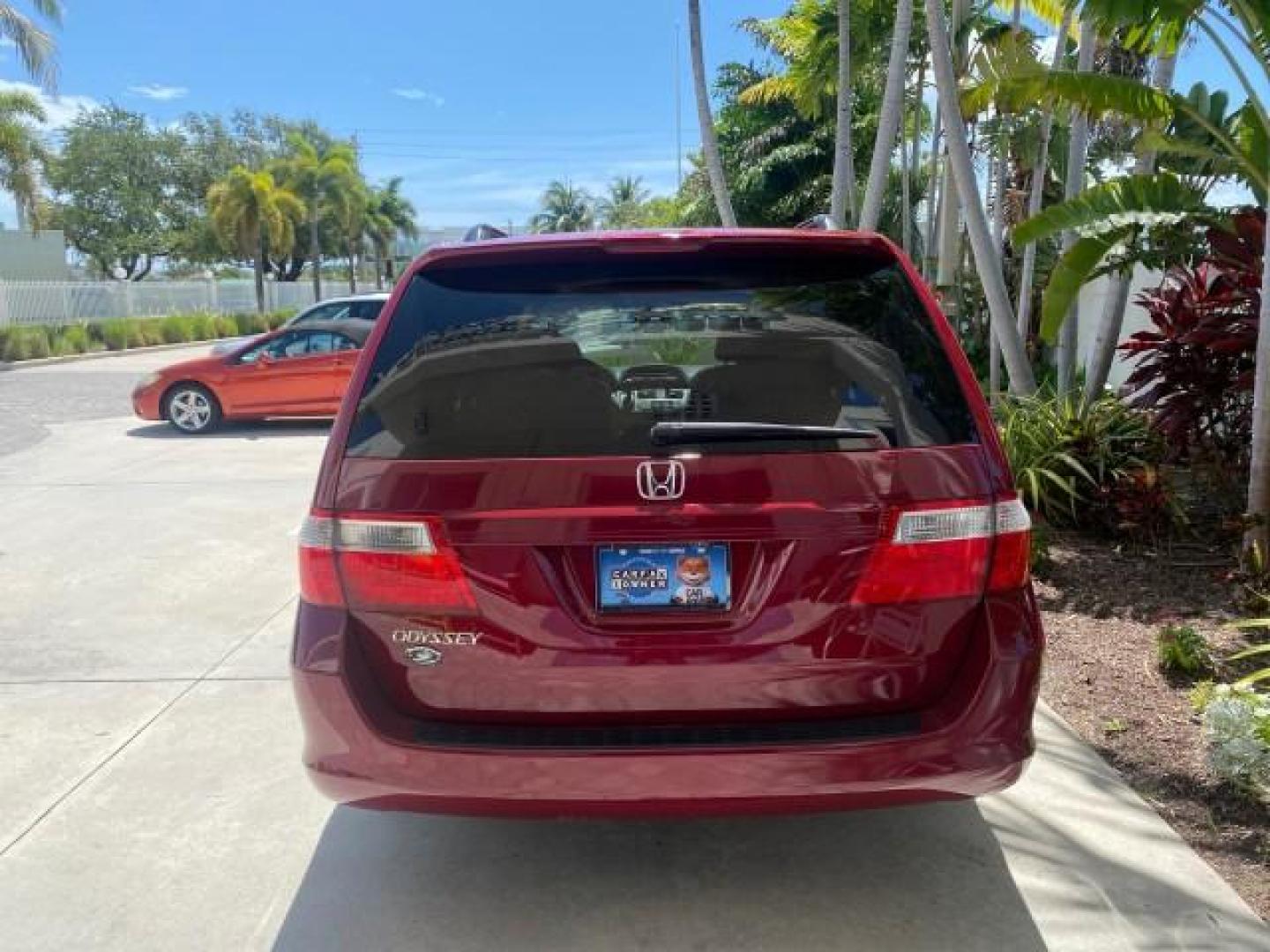2006 Red Rock Pearl /Ivory Honda Odyssey EX-L 1 OWNER FLORIDA (5FNRL38646B) with an 3.5L SOHC MPFI 24-Valve i-VTEC V6 Engine engine, Automatic transmission, located at 4701 North Dixie Hwy, Pompano Beach, FL, 33064, (954) 422-2889, 26.240938, -80.123474 - OUR WEBPAGE FLORIDACARS1.COM HAS OVER 100 PHOTOS AND FREE CARFAX LINK 2006 HONDA ODYSSEY EX-L VIN: 5FNRL38646B441326 5 F N R L 3 8 6 4 6 B 4 4 1 3 2 6 VAN 3.5L V6 F SOHC 24V GASOLINE FRONT WHEEL DRIVE Top Features Alloy Wheels Fold-Away Third Row Front Seat Heaters Leather Seats Quad Seats Rear Air - Photo#78