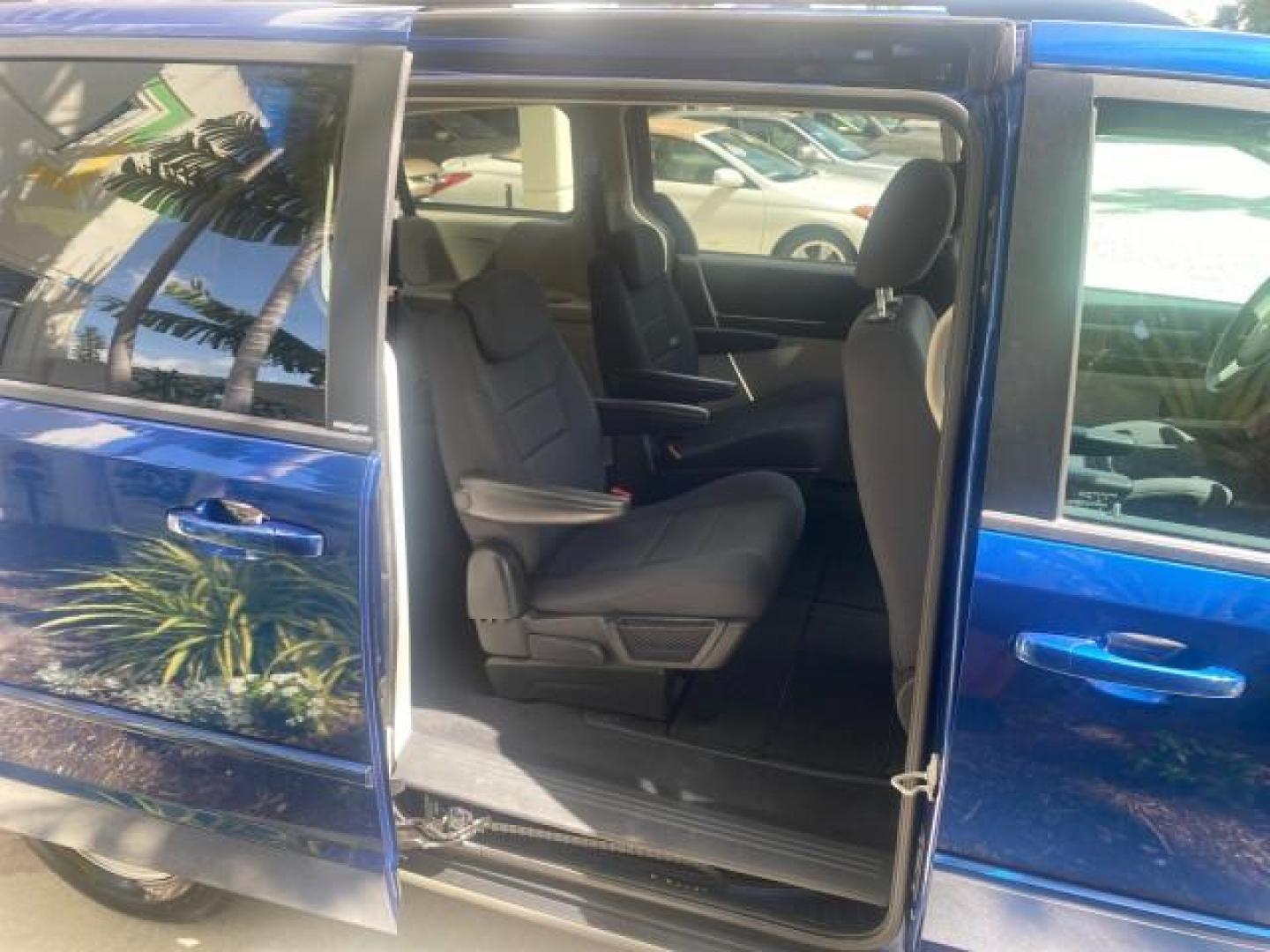 2010 Blackberry Pearl /Dark Slate/Light Shale Dodge Grand Caravan SE LOW MILES 38,027 1 OWNER (2D4RN4DEXAR) with an 3.3L OHV V6 Engine engine, Automatic transmission, located at 4701 North Dixie Hwy, Pompano Beach, FL, 33064, (954) 422-2889, 26.240938, -80.123474 - OUR WEBPAGE FLORIDACARS1.COM HAS OVER 100 PHOTOS AND FREE CARFAX LINK 2010 DODGE GRAND CARAVAN SE VIN: 2D4RN4DEXAR145272 2 D 4 R N 4 D E X A R 1 4 5 2 7 2 VAN 3.3L V6 F OHV 12V GASOLINE FRONT WHEEL DRIVE Top Features Alloy Wheels Bluetooth Technology Cloth Seats Fold-Away Third Row Power Hatch/Deck - Photo#94