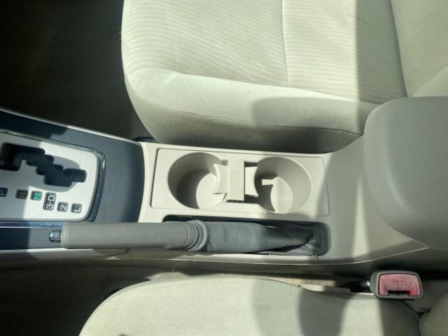 2010 Desert Sand Mica /Bisque Toyota Corolla LE LOW MILES 37,834 (1NXBU4EE1AZ) with an 1.8L DOHC SFI 16-Valve VVT-i 4-Cyl Engine engine, Automatic transmission, located at 4701 North Dixie Hwy, Pompano Beach, FL, 33064, (954) 422-2889, 26.240938, -80.123474 - OUR WEBPAGE FLORIDACARS1.COM HAS OVER 100 PHOTOS AND FREE CARFAX LINK 2010 TOYOTA COROLLA LE 35 mpg VIN: 1NXBU4EE1AZ270742 1 N X B U 4 E E 1 A Z 2 7 0 7 4 2 SEDAN 4 DR 1.8L I4 F DOHC 16V GASOLINE FRONT WHEEL DRIVE Top Features Cloth Seats Satellite Radio Ready Basic Features ABS Brakes AM/FM Stereo - Photo#51