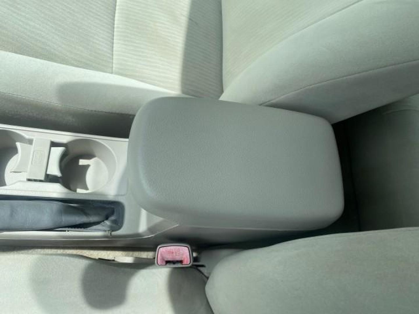 2010 Desert Sand Mica /Bisque Toyota Corolla LE LOW MILES 37,834 (1NXBU4EE1AZ) with an 1.8L DOHC SFI 16-Valve VVT-i 4-Cyl Engine engine, Automatic transmission, located at 4701 North Dixie Hwy, Pompano Beach, FL, 33064, (954) 422-2889, 26.240938, -80.123474 - OUR WEBPAGE FLORIDACARS1.COM HAS OVER 100 PHOTOS AND FREE CARFAX LINK 2010 TOYOTA COROLLA LE 35 mpg VIN: 1NXBU4EE1AZ270742 1 N X B U 4 E E 1 A Z 2 7 0 7 4 2 SEDAN 4 DR 1.8L I4 F DOHC 16V GASOLINE FRONT WHEEL DRIVE Top Features Cloth Seats Satellite Radio Ready Basic Features ABS Brakes AM/FM Stereo - Photo#52