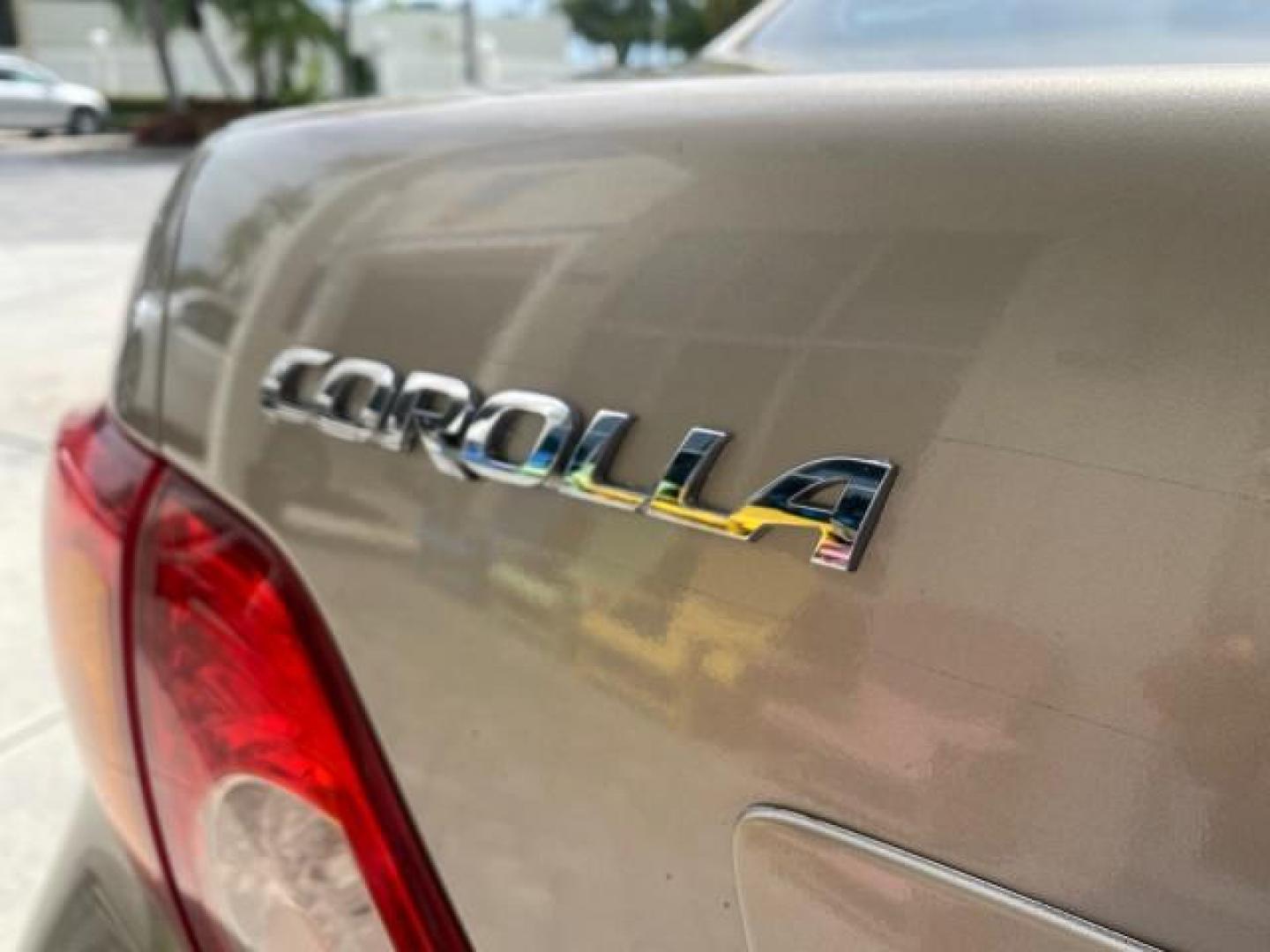 2010 Desert Sand Mica /Bisque Toyota Corolla LE LOW MILES 37,834 (1NXBU4EE1AZ) with an 1.8L DOHC SFI 16-Valve VVT-i 4-Cyl Engine engine, Automatic transmission, located at 4701 North Dixie Hwy, Pompano Beach, FL, 33064, (954) 422-2889, 26.240938, -80.123474 - OUR WEBPAGE FLORIDACARS1.COM HAS OVER 100 PHOTOS AND FREE CARFAX LINK 2010 TOYOTA COROLLA LE 35 mpg VIN: 1NXBU4EE1AZ270742 1 N X B U 4 E E 1 A Z 2 7 0 7 4 2 SEDAN 4 DR 1.8L I4 F DOHC 16V GASOLINE FRONT WHEEL DRIVE Top Features Cloth Seats Satellite Radio Ready Basic Features ABS Brakes AM/FM Stereo - Photo#86