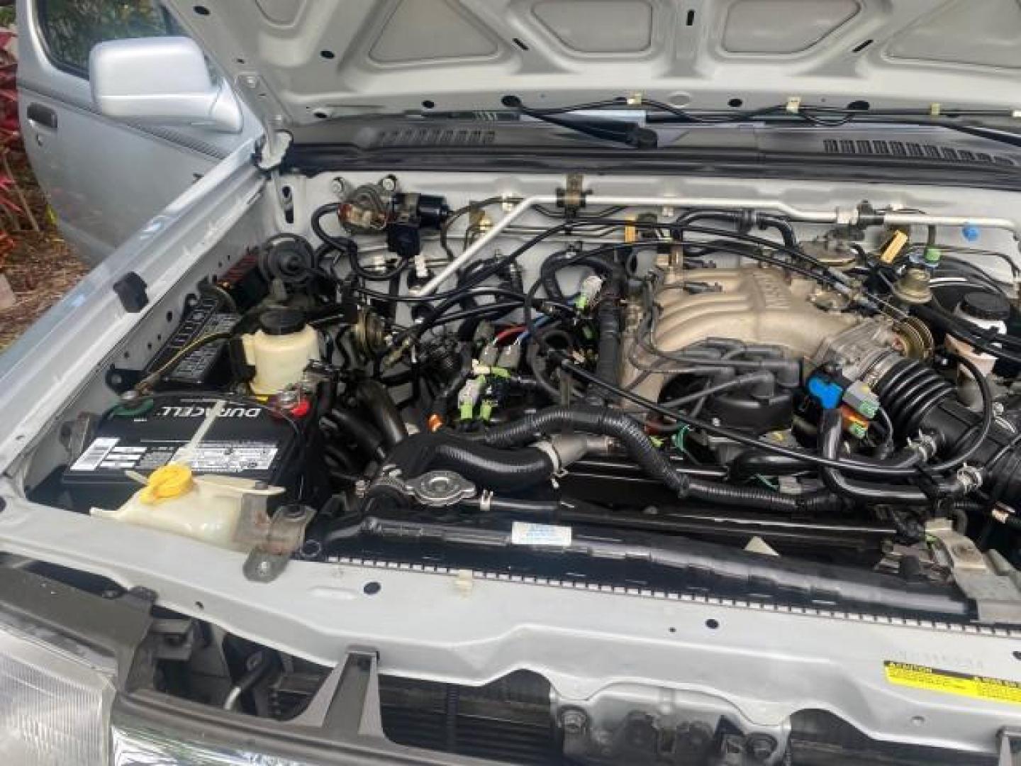 2000 Silver Ice Metallic /Gray Nissan Frontier 2WD SE 1 OWNER V6 AC NICE (1N6ED26T0YC) with an 3.3L SOHC SMPI V6 Engine engine, Automatic transmission, located at 4701 North Dixie Hwy, Pompano Beach, FL, 33064, (954) 422-2889, 26.240938, -80.123474 - OUR WEBPAGE FLORIDACARS1.COM HAS OVER 100 PHOTOS AND FREE CARFAX LINK 2000 NISSAN FRONTIER XE DESERT RUNNER VIN: 1N6ED26T0YC315234 1 N 6 E D 2 6 T 0 Y C 3 1 5 2 3 4 CLUB CAB PICKUP 3.3L V6 F SOHC 12V GASOLINE REAR WHEEL DRIVE Top Features Alloy Wheels Cloth Seats Running Boards Sport Package Sunroof - Photo#25