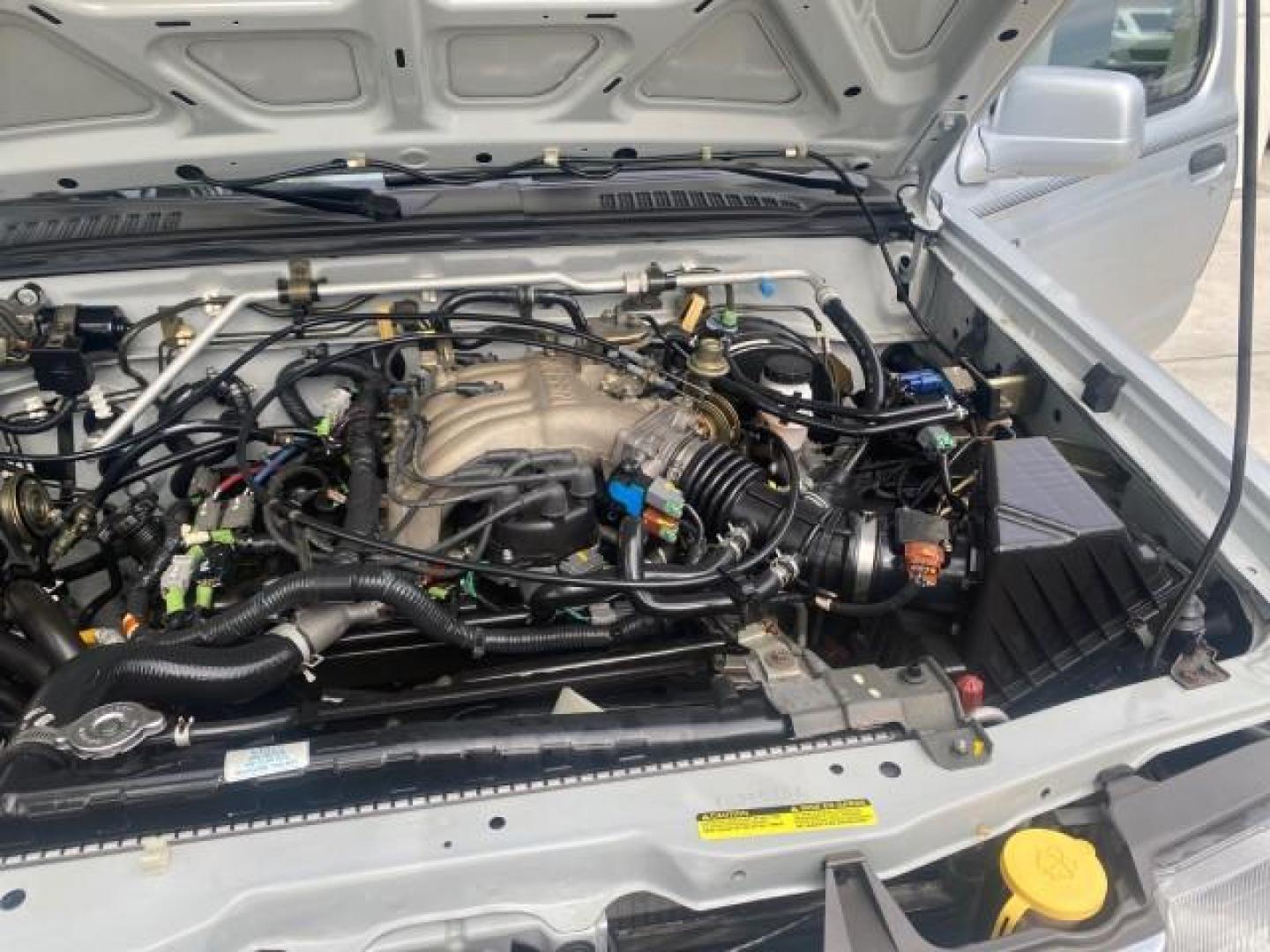 2000 Silver Ice Metallic /Gray Nissan Frontier 2WD SE 1 OWNER V6 AC NICE (1N6ED26T0YC) with an 3.3L SOHC SMPI V6 Engine engine, Automatic transmission, located at 4701 North Dixie Hwy, Pompano Beach, FL, 33064, (954) 422-2889, 26.240938, -80.123474 - OUR WEBPAGE FLORIDACARS1.COM HAS OVER 100 PHOTOS AND FREE CARFAX LINK 2000 NISSAN FRONTIER XE DESERT RUNNER VIN: 1N6ED26T0YC315234 1 N 6 E D 2 6 T 0 Y C 3 1 5 2 3 4 CLUB CAB PICKUP 3.3L V6 F SOHC 12V GASOLINE REAR WHEEL DRIVE Top Features Alloy Wheels Cloth Seats Running Boards Sport Package Sunroof - Photo#26