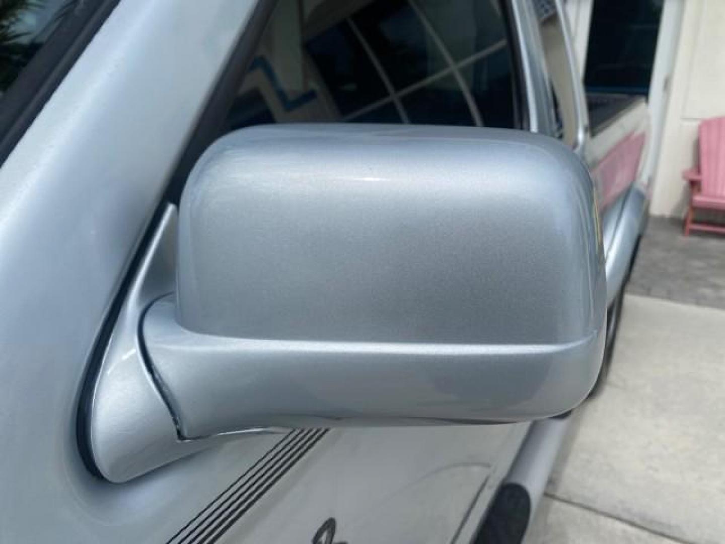 2000 Silver Ice Metallic /Gray Nissan Frontier 2WD SE 1 OWNER V6 AC NICE (1N6ED26T0YC) with an 3.3L SOHC SMPI V6 Engine engine, Automatic transmission, located at 4701 North Dixie Hwy, Pompano Beach, FL, 33064, (954) 422-2889, 26.240938, -80.123474 - OUR WEBPAGE FLORIDACARS1.COM HAS OVER 100 PHOTOS AND FREE CARFAX LINK 2000 NISSAN FRONTIER XE DESERT RUNNER VIN: 1N6ED26T0YC315234 1 N 6 E D 2 6 T 0 Y C 3 1 5 2 3 4 CLUB CAB PICKUP 3.3L V6 F SOHC 12V GASOLINE REAR WHEEL DRIVE Top Features Alloy Wheels Cloth Seats Running Boards Sport Package Sunroof - Photo#30