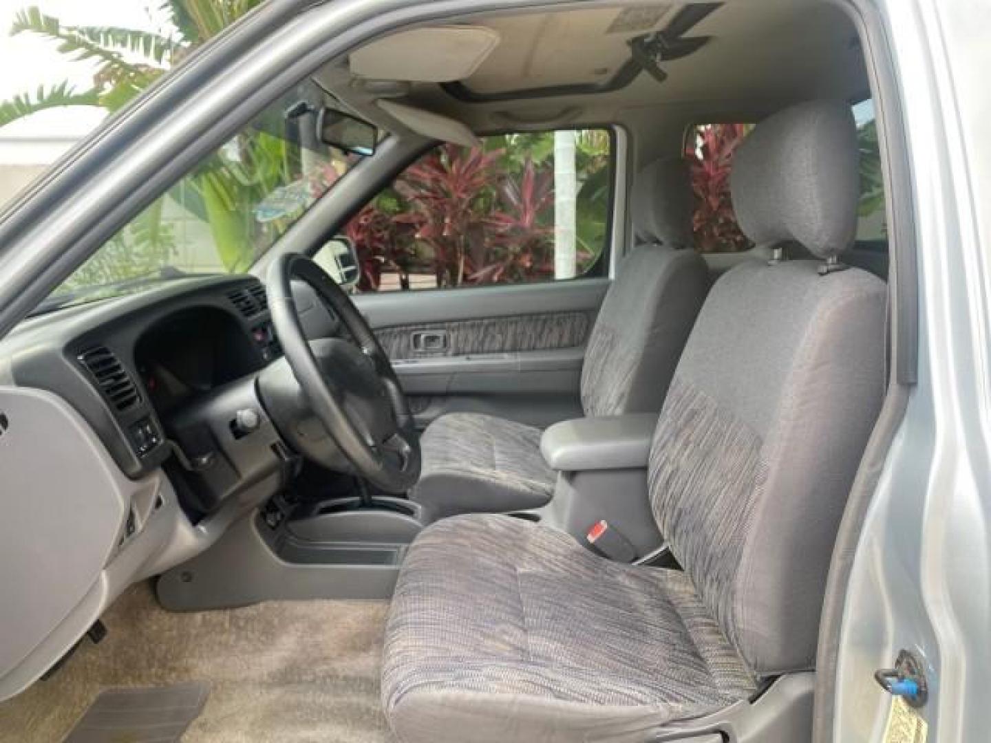 2000 Silver Ice Metallic /Gray Nissan Frontier 2WD SE 1 OWNER V6 AC NICE (1N6ED26T0YC) with an 3.3L SOHC SMPI V6 Engine engine, Automatic transmission, located at 4701 North Dixie Hwy, Pompano Beach, FL, 33064, (954) 422-2889, 26.240938, -80.123474 - OUR WEBPAGE FLORIDACARS1.COM HAS OVER 100 PHOTOS AND FREE CARFAX LINK 2000 NISSAN FRONTIER XE DESERT RUNNER VIN: 1N6ED26T0YC315234 1 N 6 E D 2 6 T 0 Y C 3 1 5 2 3 4 CLUB CAB PICKUP 3.3L V6 F SOHC 12V GASOLINE REAR WHEEL DRIVE Top Features Alloy Wheels Cloth Seats Running Boards Sport Package Sunroof - Photo#34