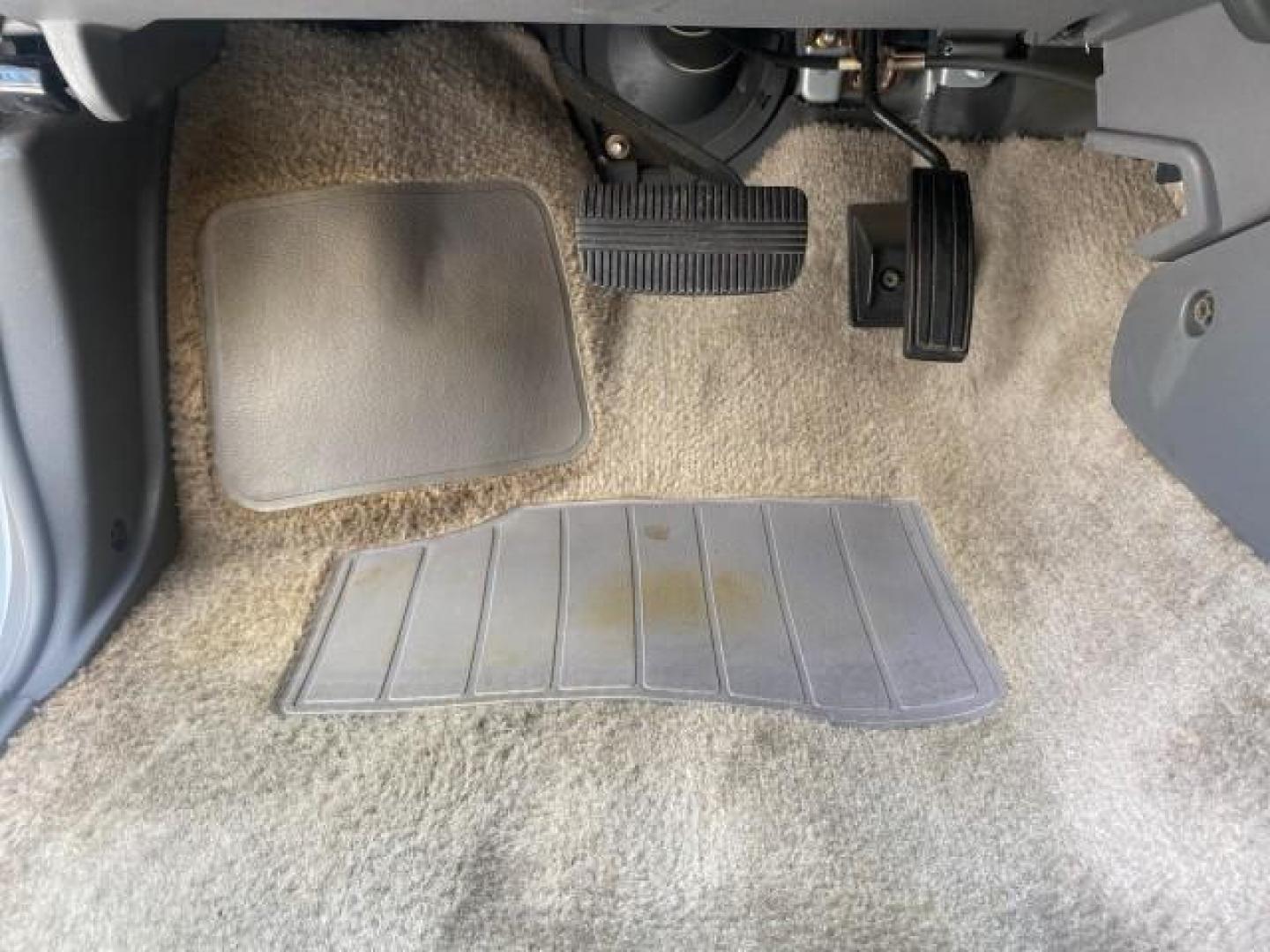 2000 Silver Ice Metallic /Gray Nissan Frontier 2WD SE 1 OWNER V6 AC NICE (1N6ED26T0YC) with an 3.3L SOHC SMPI V6 Engine engine, Automatic transmission, located at 4701 North Dixie Hwy, Pompano Beach, FL, 33064, (954) 422-2889, 26.240938, -80.123474 - OUR WEBPAGE FLORIDACARS1.COM HAS OVER 100 PHOTOS AND FREE CARFAX LINK 2000 NISSAN FRONTIER XE DESERT RUNNER VIN: 1N6ED26T0YC315234 1 N 6 E D 2 6 T 0 Y C 3 1 5 2 3 4 CLUB CAB PICKUP 3.3L V6 F SOHC 12V GASOLINE REAR WHEEL DRIVE Top Features Alloy Wheels Cloth Seats Running Boards Sport Package Sunroof - Photo#45