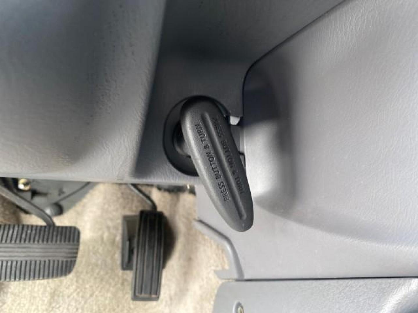 2000 Silver Ice Metallic /Gray Nissan Frontier 2WD SE 1 OWNER V6 AC NICE (1N6ED26T0YC) with an 3.3L SOHC SMPI V6 Engine engine, Automatic transmission, located at 4701 North Dixie Hwy, Pompano Beach, FL, 33064, (954) 422-2889, 26.240938, -80.123474 - OUR WEBPAGE FLORIDACARS1.COM HAS OVER 100 PHOTOS AND FREE CARFAX LINK 2000 NISSAN FRONTIER XE DESERT RUNNER VIN: 1N6ED26T0YC315234 1 N 6 E D 2 6 T 0 Y C 3 1 5 2 3 4 CLUB CAB PICKUP 3.3L V6 F SOHC 12V GASOLINE REAR WHEEL DRIVE Top Features Alloy Wheels Cloth Seats Running Boards Sport Package Sunroof - Photo#52