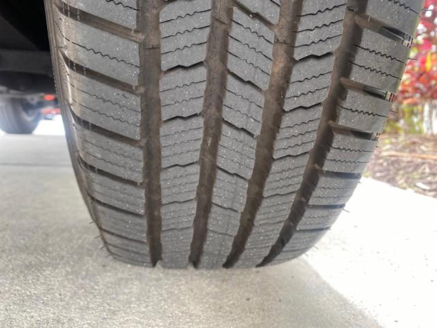 2000 Silver Ice Metallic /Gray Nissan Frontier 2WD SE 1 OWNER V6 AC NICE (1N6ED26T0YC) with an 3.3L SOHC SMPI V6 Engine engine, Automatic transmission, located at 4701 North Dixie Hwy, Pompano Beach, FL, 33064, (954) 422-2889, 26.240938, -80.123474 - OUR WEBPAGE FLORIDACARS1.COM HAS OVER 100 PHOTOS AND FREE CARFAX LINK 2000 NISSAN FRONTIER XE DESERT RUNNER VIN: 1N6ED26T0YC315234 1 N 6 E D 2 6 T 0 Y C 3 1 5 2 3 4 CLUB CAB PICKUP 3.3L V6 F SOHC 12V GASOLINE REAR WHEEL DRIVE Top Features Alloy Wheels Cloth Seats Running Boards Sport Package Sunroof - Photo#98