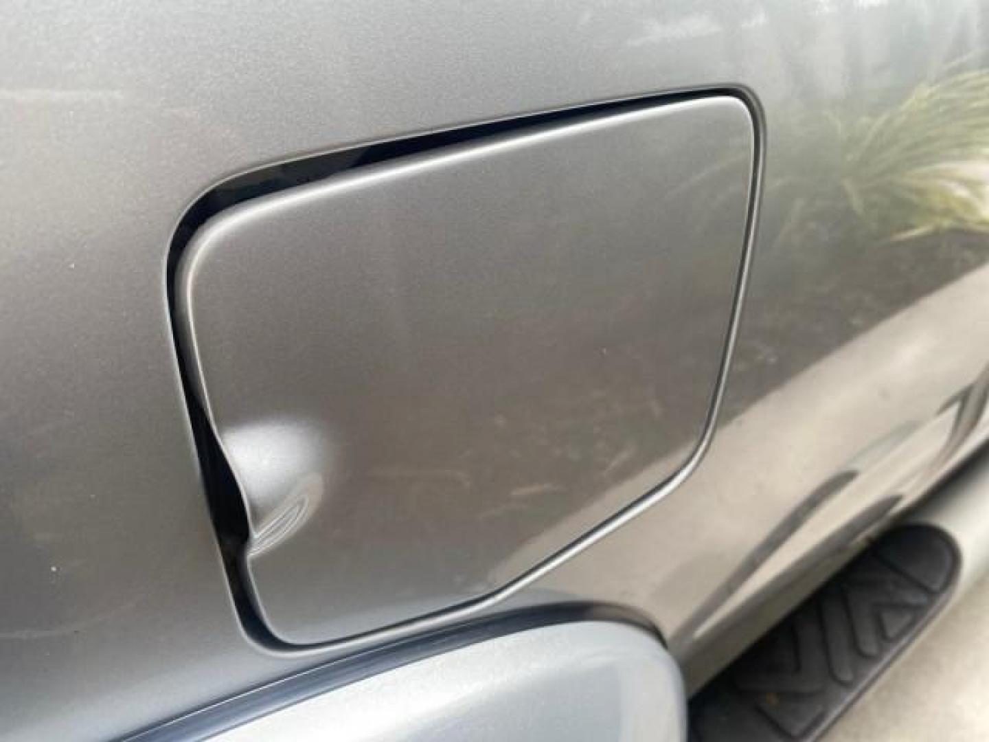 2000 Silver Ice Metallic /Gray Nissan Frontier 2WD SE 1 OWNER V6 AC NICE (1N6ED26T0YC) with an 3.3L SOHC SMPI V6 Engine engine, Automatic transmission, located at 4701 North Dixie Hwy, Pompano Beach, FL, 33064, (954) 422-2889, 26.240938, -80.123474 - OUR WEBPAGE FLORIDACARS1.COM HAS OVER 100 PHOTOS AND FREE CARFAX LINK 2000 NISSAN FRONTIER XE DESERT RUNNER VIN: 1N6ED26T0YC315234 1 N 6 E D 2 6 T 0 Y C 3 1 5 2 3 4 CLUB CAB PICKUP 3.3L V6 F SOHC 12V GASOLINE REAR WHEEL DRIVE Top Features Alloy Wheels Cloth Seats Running Boards Sport Package Sunroof - Photo#99