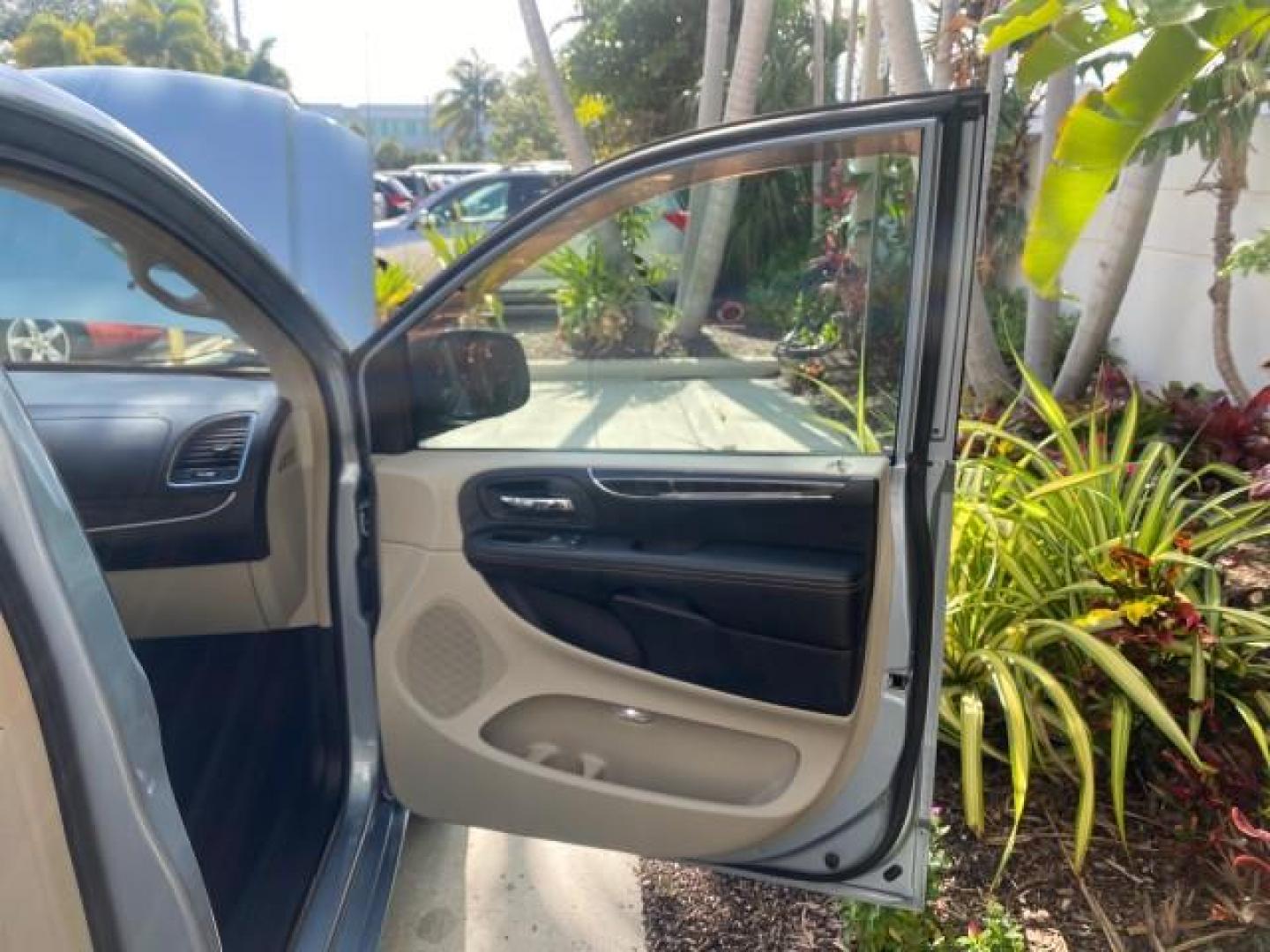 2012 Crystal Blue Pearl /Black/Light Graystone Interior Chrysler Town and Country HANDICAP LIFT LOW MILES 32,124 (2C4RC1BG6CR) with an 3.6L V6 Cylinder Engine engine, Automatic transmission, located at 4701 North Dixie Hwy, Pompano Beach, FL, 33064, (954) 422-2889, 26.240938, -80.123474 - OUR WEBPAGE FLORIDACARS1.COM HAS OVER 100 PHOTOS AND FREE CARFAX LINK 2012 CHRYSLER TOWN AND COUNTRY TOURING HANDICAP LIFT WORKS GREAT ! VIN: 2C4RC1BG6CR301509 2 C 4 R C 1 B G 6 C R 3 0 1 5 0 9 VAN 3.6L V6 F DOHC 24V GASOLINE FRONT WHEEL DRIVE Top Features Alloy Wheels Bluetooth Technology Fold-Away - Photo#11