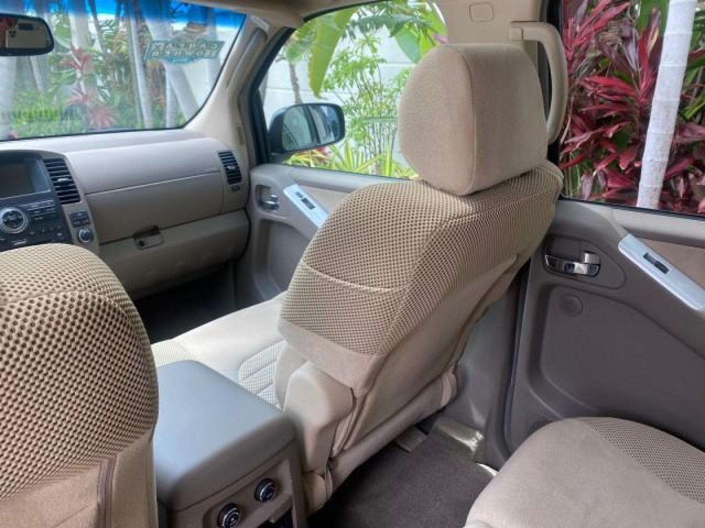 2008 Super Black Metallic /Cafe Latte Nissan Pathfinder 4X4 SE 1 OWNER LOW MILES 52,889 (5N1AR18B58C) with an 4.0L DOHC 24-Valve V6 Engine engine, Automatic transmission, located at 4701 North Dixie Hwy, Pompano Beach, FL, 33064, (954) 422-2889, 26.240938, -80.123474 - OUR WEBPAGE FLORIDACARS1.COM HAS OVER 100 PHOTOS AND FREE CARFAX LINK 2008 NISSAN PATHFINDER S VIN: 5N1AR18B58C629944 5 N 1 A R 1 8 B 5 8 C 6 2 9 9 4 4 4 DOOR WAGON/SPORT UTILITY 4.0L V6 F DOHC 24V GASOLINE ALL WHEEL DRIVE Top Features 4WD/AWD Alloy Wheels BOSE Sound System Cloth Seats Fold-Away Thi - Photo#78
