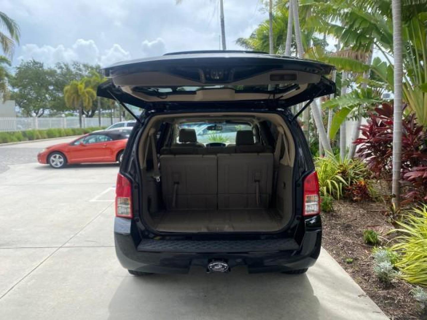 2008 Super Black Metallic /Cafe Latte Nissan Pathfinder 4X4 SE 1 OWNER LOW MILES 52,889 (5N1AR18B58C) with an 4.0L DOHC 24-Valve V6 Engine engine, Automatic transmission, located at 4701 North Dixie Hwy, Pompano Beach, FL, 33064, (954) 422-2889, 26.240938, -80.123474 - OUR WEBPAGE FLORIDACARS1.COM HAS OVER 100 PHOTOS AND FREE CARFAX LINK 2008 NISSAN PATHFINDER S VIN: 5N1AR18B58C629944 5 N 1 A R 1 8 B 5 8 C 6 2 9 9 4 4 4 DOOR WAGON/SPORT UTILITY 4.0L V6 F DOHC 24V GASOLINE ALL WHEEL DRIVE Top Features 4WD/AWD Alloy Wheels BOSE Sound System Cloth Seats Fold-Away Thi - Photo#90