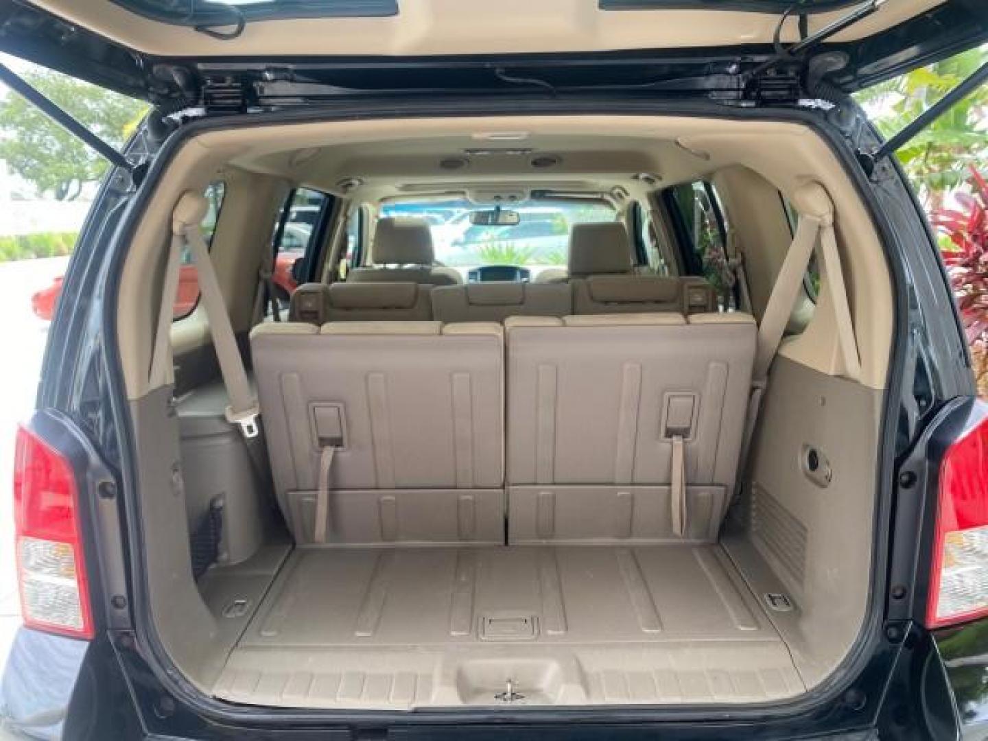 2008 Super Black Metallic /Cafe Latte Nissan Pathfinder 4X4 SE 1 OWNER LOW MILES 52,889 (5N1AR18B58C) with an 4.0L DOHC 24-Valve V6 Engine engine, Automatic transmission, located at 4701 North Dixie Hwy, Pompano Beach, FL, 33064, (954) 422-2889, 26.240938, -80.123474 - OUR WEBPAGE FLORIDACARS1.COM HAS OVER 100 PHOTOS AND FREE CARFAX LINK 2008 NISSAN PATHFINDER S VIN: 5N1AR18B58C629944 5 N 1 A R 1 8 B 5 8 C 6 2 9 9 4 4 4 DOOR WAGON/SPORT UTILITY 4.0L V6 F DOHC 24V GASOLINE ALL WHEEL DRIVE Top Features 4WD/AWD Alloy Wheels BOSE Sound System Cloth Seats Fold-Away Thi - Photo#91
