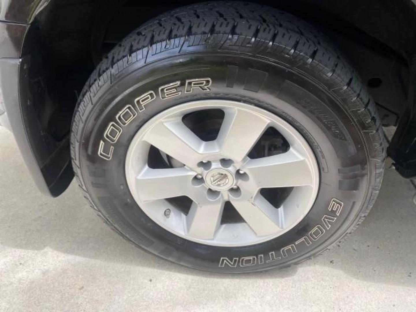 2008 Super Black Metallic /Cafe Latte Nissan Pathfinder 4X4 SE 1 OWNER LOW MILES 52,889 (5N1AR18B58C) with an 4.0L DOHC 24-Valve V6 Engine engine, Automatic transmission, located at 4701 North Dixie Hwy, Pompano Beach, FL, 33064, (954) 422-2889, 26.240938, -80.123474 - OUR WEBPAGE FLORIDACARS1.COM HAS OVER 100 PHOTOS AND FREE CARFAX LINK 2008 NISSAN PATHFINDER S VIN: 5N1AR18B58C629944 5 N 1 A R 1 8 B 5 8 C 6 2 9 9 4 4 4 DOOR WAGON/SPORT UTILITY 4.0L V6 F DOHC 24V GASOLINE ALL WHEEL DRIVE Top Features 4WD/AWD Alloy Wheels BOSE Sound System Cloth Seats Fold-Away Thi - Photo#98