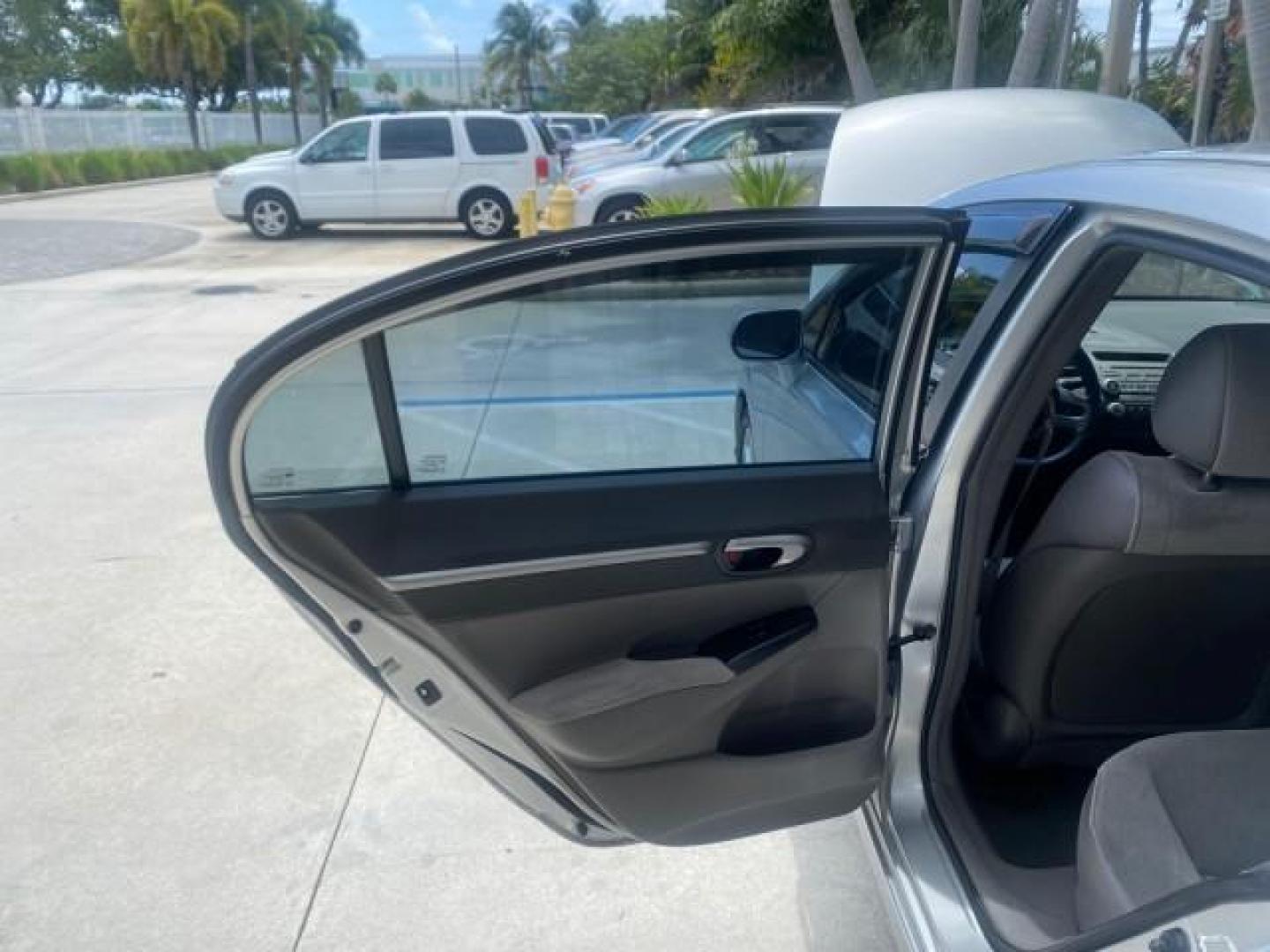 2008 Galaxy Gray Metallic /Gray Honda Civic Sdn 5 SPD EX LOW MILES 45,323 (1HGFA15818L) with an 1.8L SOHC MPFI 16-Valve i-VTEC I4 Engine engine, Manual transmission, located at 4701 North Dixie Hwy, Pompano Beach, FL, 33064, (954) 422-2889, 26.240938, -80.123474 - OUR WEBPAGE FLORIDACARS1.COM HAS OVER 100 PHOTOS AND FREE CARFAX LINK 2008 HONDA CIVIC EX VIN: 1HGFA15818L077404 1 H G F A 1 5 8 1 8 L 0 7 7 4 0 4 SEDAN 4 DR 1.8L I4 F SOHC 16V GASOLINE FRONT WHEEL DRIVE Top Features Alloy Wheels Cloth Seats Sunroof(s) Basic Features ABS Brakes AM/FM Stereo Air Cond - Photo#13