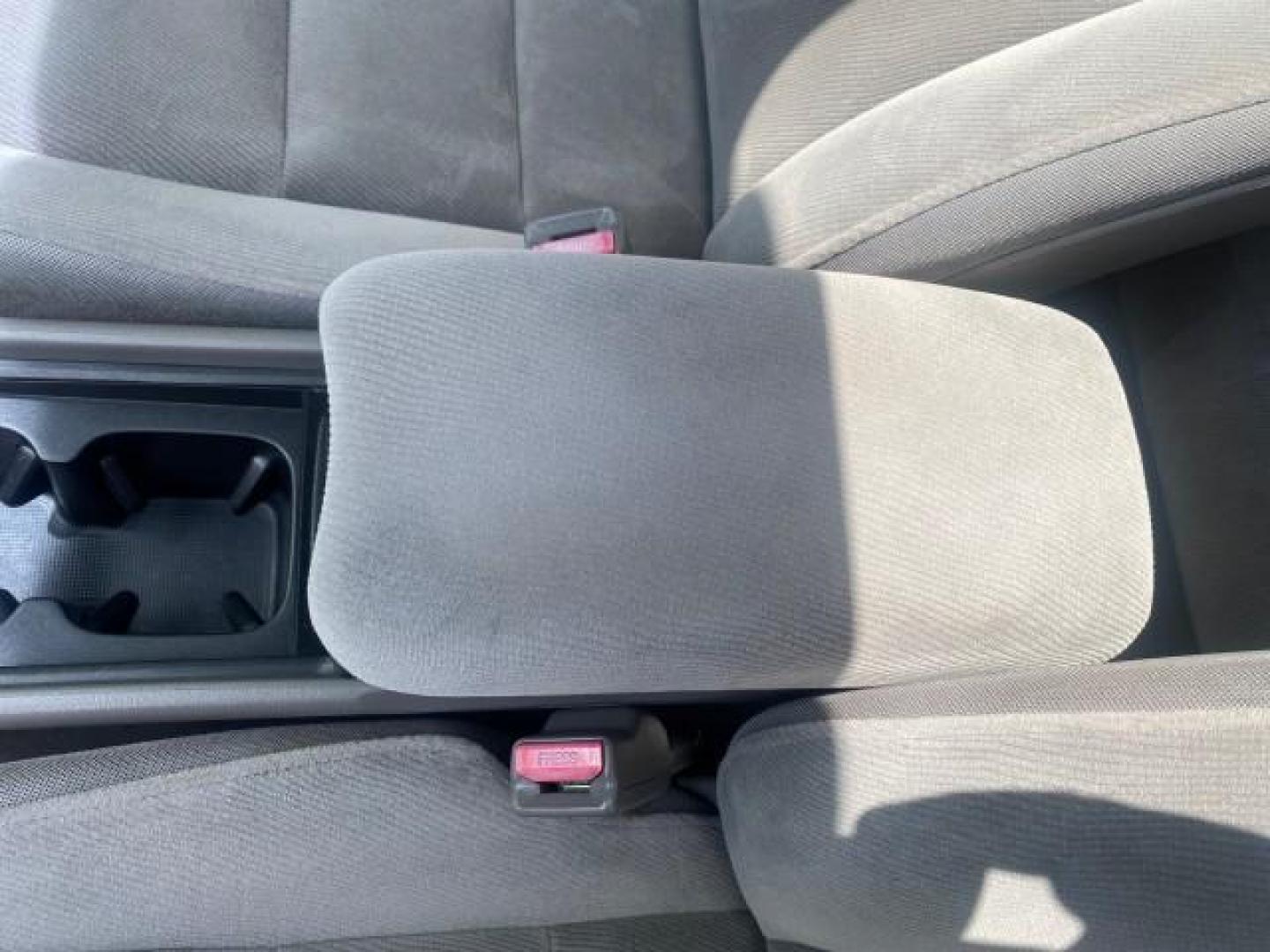2008 Galaxy Gray Metallic /Gray Honda Civic Sdn 5 SPD EX LOW MILES 45,323 (1HGFA15818L) with an 1.8L SOHC MPFI 16-Valve i-VTEC I4 Engine engine, Manual transmission, located at 4701 North Dixie Hwy, Pompano Beach, FL, 33064, (954) 422-2889, 26.240938, -80.123474 - OUR WEBPAGE FLORIDACARS1.COM HAS OVER 100 PHOTOS AND FREE CARFAX LINK 2008 HONDA CIVIC EX VIN: 1HGFA15818L077404 1 H G F A 1 5 8 1 8 L 0 7 7 4 0 4 SEDAN 4 DR 1.8L I4 F SOHC 16V GASOLINE FRONT WHEEL DRIVE Top Features Alloy Wheels Cloth Seats Sunroof(s) Basic Features ABS Brakes AM/FM Stereo Air Cond - Photo#54