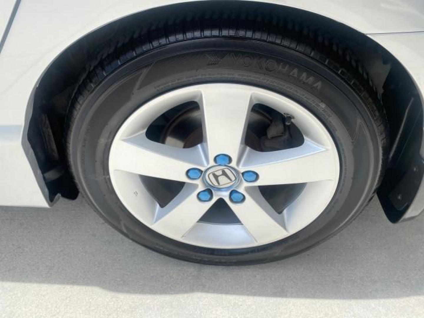 2008 Galaxy Gray Metallic /Gray Honda Civic Sdn 5 SPD EX LOW MILES 45,323 (1HGFA15818L) with an 1.8L SOHC MPFI 16-Valve i-VTEC I4 Engine engine, Manual transmission, located at 4701 North Dixie Hwy, Pompano Beach, FL, 33064, (954) 422-2889, 26.240938, -80.123474 - OUR WEBPAGE FLORIDACARS1.COM HAS OVER 100 PHOTOS AND FREE CARFAX LINK 2008 HONDA CIVIC EX VIN: 1HGFA15818L077404 1 H G F A 1 5 8 1 8 L 0 7 7 4 0 4 SEDAN 4 DR 1.8L I4 F SOHC 16V GASOLINE FRONT WHEEL DRIVE Top Features Alloy Wheels Cloth Seats Sunroof(s) Basic Features ABS Brakes AM/FM Stereo Air Cond - Photo#79
