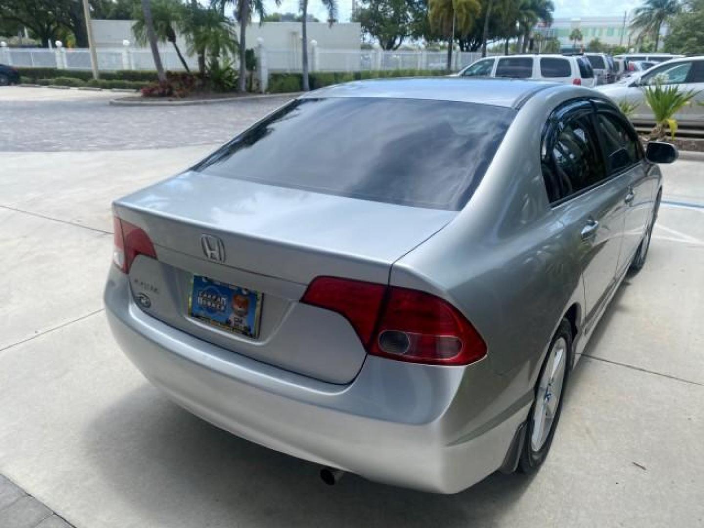 2008 Galaxy Gray Metallic /Gray Honda Civic Sdn 5 SPD EX LOW MILES 45,323 (1HGFA15818L) with an 1.8L SOHC MPFI 16-Valve i-VTEC I4 Engine engine, Manual transmission, located at 4701 North Dixie Hwy, Pompano Beach, FL, 33064, (954) 422-2889, 26.240938, -80.123474 - OUR WEBPAGE FLORIDACARS1.COM HAS OVER 100 PHOTOS AND FREE CARFAX LINK 2008 HONDA CIVIC EX VIN: 1HGFA15818L077404 1 H G F A 1 5 8 1 8 L 0 7 7 4 0 4 SEDAN 4 DR 1.8L I4 F SOHC 16V GASOLINE FRONT WHEEL DRIVE Top Features Alloy Wheels Cloth Seats Sunroof(s) Basic Features ABS Brakes AM/FM Stereo Air Cond - Photo#83