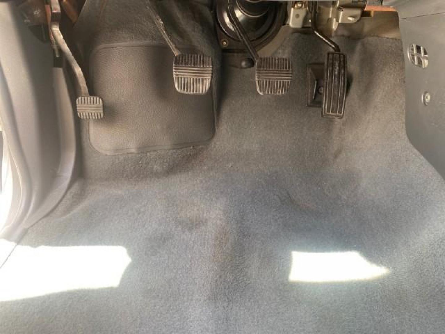2002 Just Blue Metallic /Gray Nissan Frontier 2WD XE XCAB 5 SPD AC 4 CYL (1N6DD26S42C) with an 2.4L DOHC SMPI 16-Valve 4-Cyl Engine engine, Manual transmission, located at 4701 North Dixie Hwy, Pompano Beach, FL, 33064, (954) 422-2889, 26.240938, -80.123474 - OUR WEBPAGE FLORIDACARS1.COM HAS OVER 100 PHOTOS AND FREE CARFAX LINK 2002 NISSAN FRONTIER XE 4 CYL 5 SPD VIN: 1N6DD26S42C374720 1 N 6 D D 2 6 S 4 2 C 3 7 4 7 2 0 CLUB CAB PICKUP 2.4L I4 F DOHC 16V GASOLINE REAR WHEEL DRIVE Top Features Alloy Wheels Bed Liner Cloth Seats Tow Hitch Basic Features ABS - Photo#40