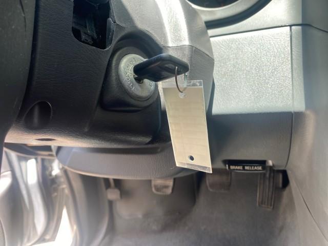 2002 Silver Ice Metallic /Gray Nissan Frontier 2WD XE XCAB 5 SPD AC 4 CYL (1N6DD26S42C) with an 2.4L DOHC SMPI 16-Valve 4-Cyl Engine engine, Manual transmission, located at 4701 North Dixie Hwy, Pompano Beach, FL, 33064, (954) 422-2889, 26.240938, -80.123474 - OUR WEBPAGE FLORIDACARS1.COM HAS OVER 100 PHOTOS AND FREE CARFAX LINK 2002 NISSAN FRONTIER XE 4 CYL 5 SPD VIN: 1N6DD26S42C374720 1 N 6 D D 2 6 S 4 2 C 3 7 4 7 2 0 CLUB CAB PICKUP 2.4L I4 F DOHC 16V GASOLINE REAR WHEEL DRIVE Top Features Alloy Wheels Bed Liner Cloth Seats Tow Hitch Basic Features ABS - Photo#42