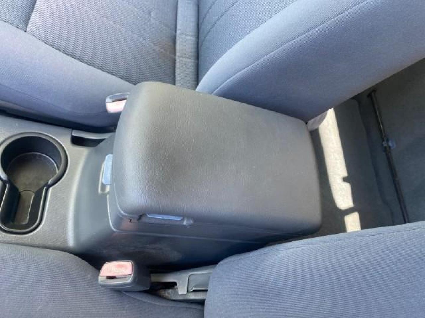 2002 Just Blue Metallic /Gray Nissan Frontier 2WD XE XCAB 5 SPD AC 4 CYL (1N6DD26S42C) with an 2.4L DOHC SMPI 16-Valve 4-Cyl Engine engine, Manual transmission, located at 4701 North Dixie Hwy, Pompano Beach, FL, 33064, (954) 422-2889, 26.240938, -80.123474 - OUR WEBPAGE FLORIDACARS1.COM HAS OVER 100 PHOTOS AND FREE CARFAX LINK 2002 NISSAN FRONTIER XE 4 CYL 5 SPD VIN: 1N6DD26S42C374720 1 N 6 D D 2 6 S 4 2 C 3 7 4 7 2 0 CLUB CAB PICKUP 2.4L I4 F DOHC 16V GASOLINE REAR WHEEL DRIVE Top Features Alloy Wheels Bed Liner Cloth Seats Tow Hitch Basic Features ABS - Photo#51