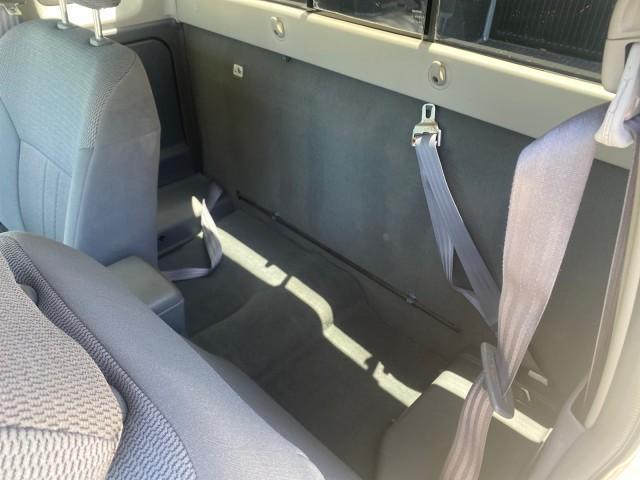 2002 Silver Ice Metallic /Gray Nissan Frontier 2WD XE XCAB 5 SPD AC 4 CYL (1N6DD26S42C) with an 2.4L DOHC SMPI 16-Valve 4-Cyl Engine engine, Manual transmission, located at 4701 North Dixie Hwy, Pompano Beach, FL, 33064, (954) 422-2889, 26.240938, -80.123474 - OUR WEBPAGE FLORIDACARS1.COM HAS OVER 100 PHOTOS AND FREE CARFAX LINK 2002 NISSAN FRONTIER XE 4 CYL 5 SPD VIN: 1N6DD26S42C374720 1 N 6 D D 2 6 S 4 2 C 3 7 4 7 2 0 CLUB CAB PICKUP 2.4L I4 F DOHC 16V GASOLINE REAR WHEEL DRIVE Top Features Alloy Wheels Bed Liner Cloth Seats Tow Hitch Basic Features ABS - Photo#56