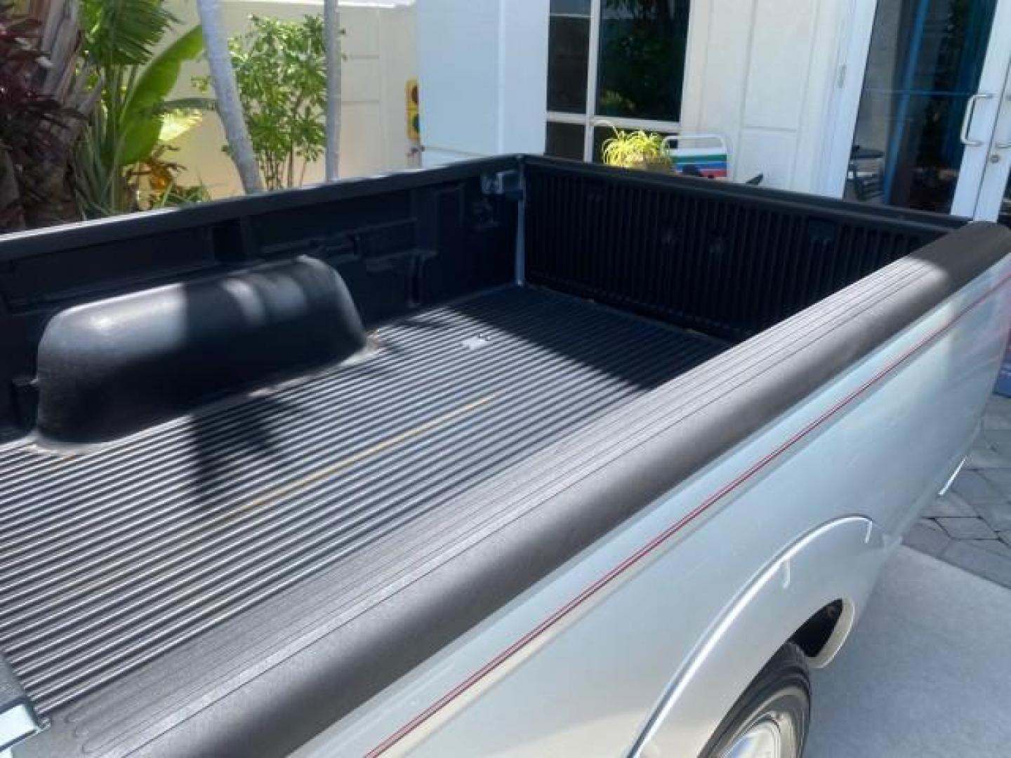 2002 Just Blue Metallic /Gray Nissan Frontier 2WD XE XCAB 5 SPD AC 4 CYL (1N6DD26S42C) with an 2.4L DOHC SMPI 16-Valve 4-Cyl Engine engine, Manual transmission, located at 4701 North Dixie Hwy, Pompano Beach, FL, 33064, (954) 422-2889, 26.240938, -80.123474 - OUR WEBPAGE FLORIDACARS1.COM HAS OVER 100 PHOTOS AND FREE CARFAX LINK 2002 NISSAN FRONTIER XE 4 CYL 5 SPD VIN: 1N6DD26S42C374720 1 N 6 D D 2 6 S 4 2 C 3 7 4 7 2 0 CLUB CAB PICKUP 2.4L I4 F DOHC 16V GASOLINE REAR WHEEL DRIVE Top Features Alloy Wheels Bed Liner Cloth Seats Tow Hitch Basic Features ABS - Photo#63