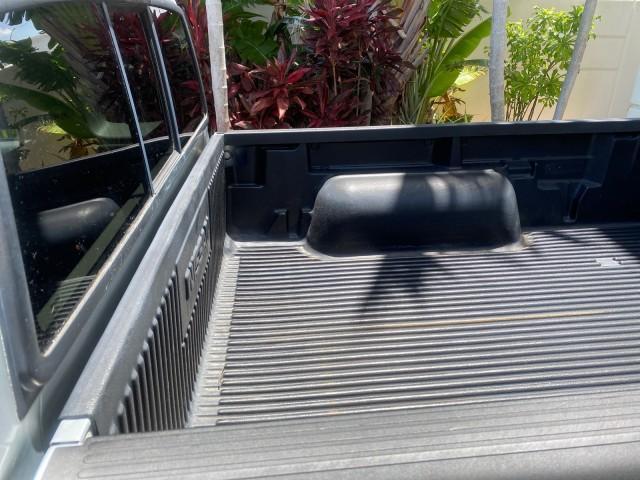 2002 Silver Ice Metallic /Gray Nissan Frontier 2WD XE XCAB 5 SPD AC 4 CYL (1N6DD26S42C) with an 2.4L DOHC SMPI 16-Valve 4-Cyl Engine engine, Manual transmission, located at 4701 North Dixie Hwy, Pompano Beach, FL, 33064, (954) 422-2889, 26.240938, -80.123474 - OUR WEBPAGE FLORIDACARS1.COM HAS OVER 100 PHOTOS AND FREE CARFAX LINK 2002 NISSAN FRONTIER XE 4 CYL 5 SPD VIN: 1N6DD26S42C374720 1 N 6 D D 2 6 S 4 2 C 3 7 4 7 2 0 CLUB CAB PICKUP 2.4L I4 F DOHC 16V GASOLINE REAR WHEEL DRIVE Top Features Alloy Wheels Bed Liner Cloth Seats Tow Hitch Basic Features ABS - Photo#64