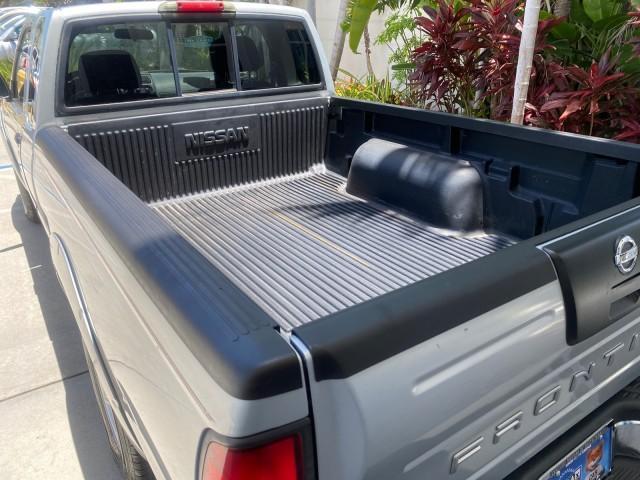 2002 Silver Ice Metallic /Gray Nissan Frontier 2WD XE XCAB 5 SPD AC 4 CYL (1N6DD26S42C) with an 2.4L DOHC SMPI 16-Valve 4-Cyl Engine engine, Manual transmission, located at 4701 North Dixie Hwy, Pompano Beach, FL, 33064, (954) 422-2889, 26.240938, -80.123474 - OUR WEBPAGE FLORIDACARS1.COM HAS OVER 100 PHOTOS AND FREE CARFAX LINK 2002 NISSAN FRONTIER XE 4 CYL 5 SPD VIN: 1N6DD26S42C374720 1 N 6 D D 2 6 S 4 2 C 3 7 4 7 2 0 CLUB CAB PICKUP 2.4L I4 F DOHC 16V GASOLINE REAR WHEEL DRIVE Top Features Alloy Wheels Bed Liner Cloth Seats Tow Hitch Basic Features ABS - Photo#67