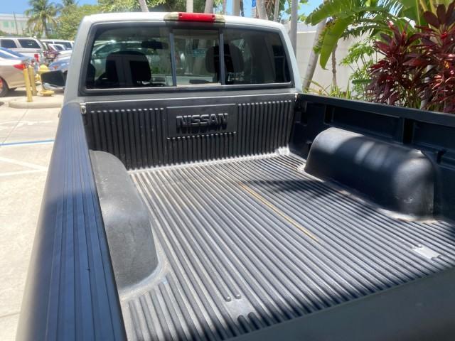 2002 Silver Ice Metallic /Gray Nissan Frontier 2WD XE XCAB 5 SPD AC 4 CYL (1N6DD26S42C) with an 2.4L DOHC SMPI 16-Valve 4-Cyl Engine engine, Manual transmission, located at 4701 North Dixie Hwy, Pompano Beach, FL, 33064, (954) 422-2889, 26.240938, -80.123474 - OUR WEBPAGE FLORIDACARS1.COM HAS OVER 100 PHOTOS AND FREE CARFAX LINK 2002 NISSAN FRONTIER XE 4 CYL 5 SPD VIN: 1N6DD26S42C374720 1 N 6 D D 2 6 S 4 2 C 3 7 4 7 2 0 CLUB CAB PICKUP 2.4L I4 F DOHC 16V GASOLINE REAR WHEEL DRIVE Top Features Alloy Wheels Bed Liner Cloth Seats Tow Hitch Basic Features ABS - Photo#68