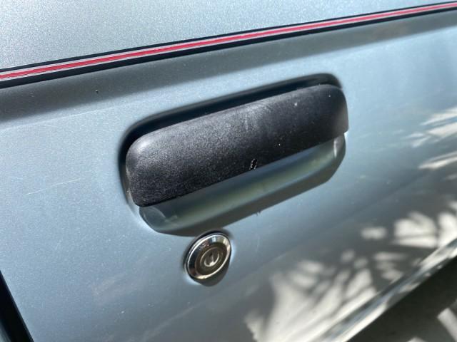 2002 Silver Ice Metallic /Gray Nissan Frontier 2WD XE XCAB 5 SPD AC 4 CYL (1N6DD26S42C) with an 2.4L DOHC SMPI 16-Valve 4-Cyl Engine engine, Manual transmission, located at 4701 North Dixie Hwy, Pompano Beach, FL, 33064, (954) 422-2889, 26.240938, -80.123474 - OUR WEBPAGE FLORIDACARS1.COM HAS OVER 100 PHOTOS AND FREE CARFAX LINK 2002 NISSAN FRONTIER XE 4 CYL 5 SPD VIN: 1N6DD26S42C374720 1 N 6 D D 2 6 S 4 2 C 3 7 4 7 2 0 CLUB CAB PICKUP 2.4L I4 F DOHC 16V GASOLINE REAR WHEEL DRIVE Top Features Alloy Wheels Bed Liner Cloth Seats Tow Hitch Basic Features ABS - Photo#89