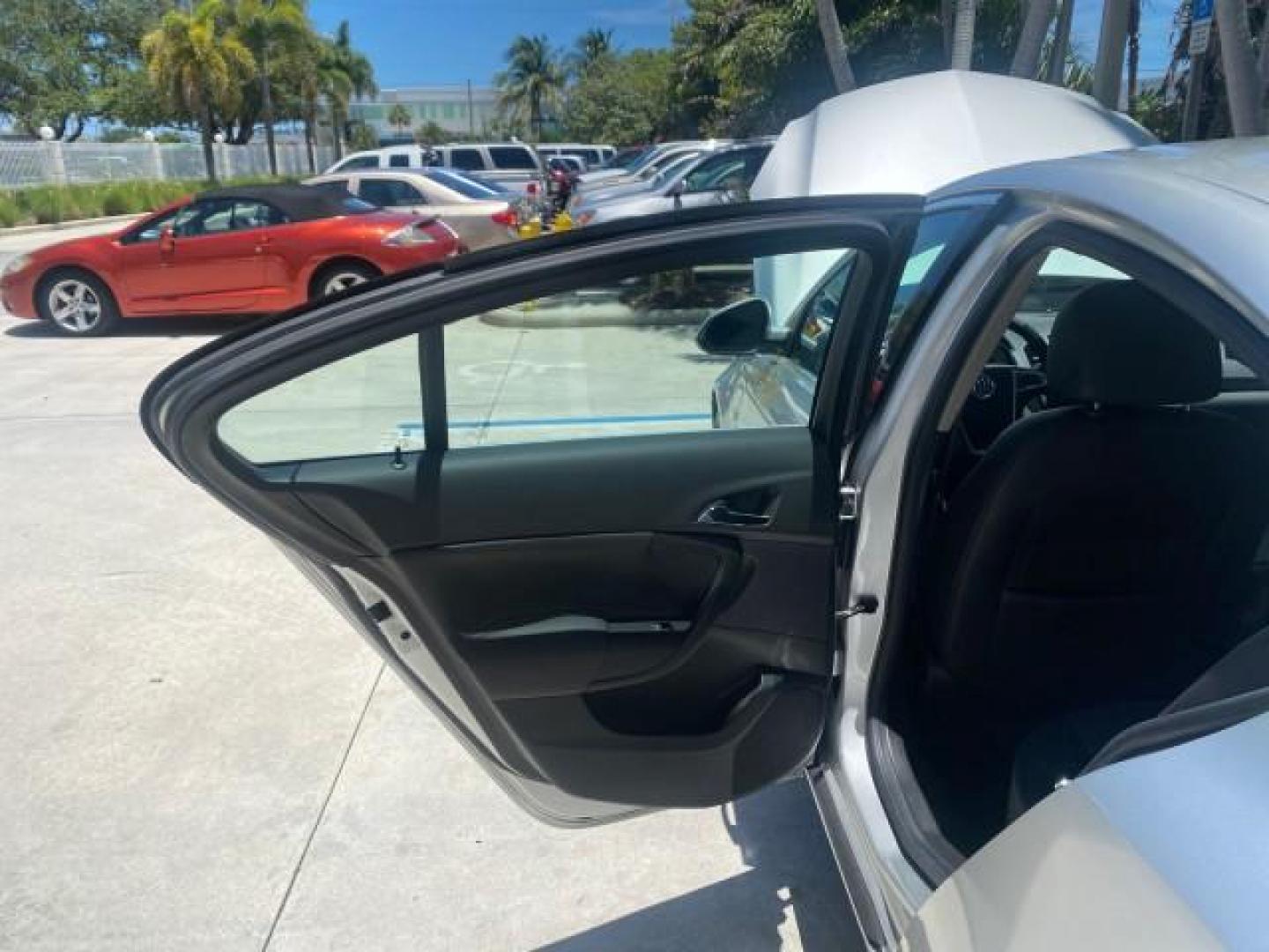 2011 Quicksilver Metallic /Ebony Buick Regal CXL LOW MILES 66,819 (W04GN5EC3B1) with an 2.4L Ecotec DOHC 4-Cyl SIDI Spark Ignition DI Engine engine, Automatic transmission, located at 4701 North Dixie Hwy, Pompano Beach, FL, 33064, (954) 422-2889, 26.240938, -80.123474 - OUR WEBPAGE FLORIDACARS1.COM HAS OVER 100 PHOTOS AND FREE CARFAX LINK 2011 BUICK REGAL CXL VIN: W04GN5EC3B1005460 W 0 4 G N 5 E C 3 B 1 0 0 5 4 6 0 SEDAN 4 DR 2.4L I4 F DOHC 16V 30 MPG GASOLINE FRONT WHEEL DRIVE Top Features Alloy Wheels Bluetooth Technology Comfort Package Convenience Package Front - Photo#13