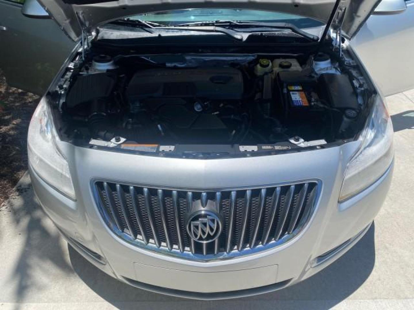 2011 Quicksilver Metallic /Ebony Buick Regal CXL LOW MILES 66,819 (W04GN5EC3B1) with an 2.4L Ecotec DOHC 4-Cyl SIDI Spark Ignition DI Engine engine, Automatic transmission, located at 4701 North Dixie Hwy, Pompano Beach, FL, 33064, (954) 422-2889, 26.240938, -80.123474 - OUR WEBPAGE FLORIDACARS1.COM HAS OVER 100 PHOTOS AND FREE CARFAX LINK 2011 BUICK REGAL CXL VIN: W04GN5EC3B1005460 W 0 4 G N 5 E C 3 B 1 0 0 5 4 6 0 SEDAN 4 DR 2.4L I4 F DOHC 16V 30 MPG GASOLINE FRONT WHEEL DRIVE Top Features Alloy Wheels Bluetooth Technology Comfort Package Convenience Package Front - Photo#17