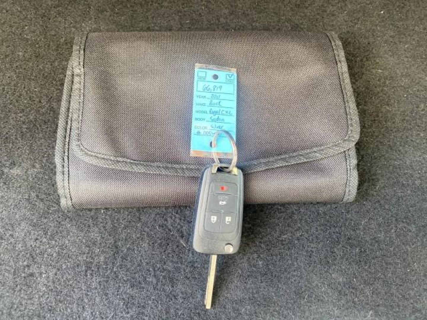 2011 Quicksilver Metallic /Ebony Buick Regal CXL LOW MILES 66,819 (W04GN5EC3B1) with an 2.4L Ecotec DOHC 4-Cyl SIDI Spark Ignition DI Engine engine, Automatic transmission, located at 4701 North Dixie Hwy, Pompano Beach, FL, 33064, (954) 422-2889, 26.240938, -80.123474 - OUR WEBPAGE FLORIDACARS1.COM HAS OVER 100 PHOTOS AND FREE CARFAX LINK 2011 BUICK REGAL CXL VIN: W04GN5EC3B1005460 W 0 4 G N 5 E C 3 B 1 0 0 5 4 6 0 SEDAN 4 DR 2.4L I4 F DOHC 16V 30 MPG GASOLINE FRONT WHEEL DRIVE Top Features Alloy Wheels Bluetooth Technology Comfort Package Convenience Package Front - Photo#23