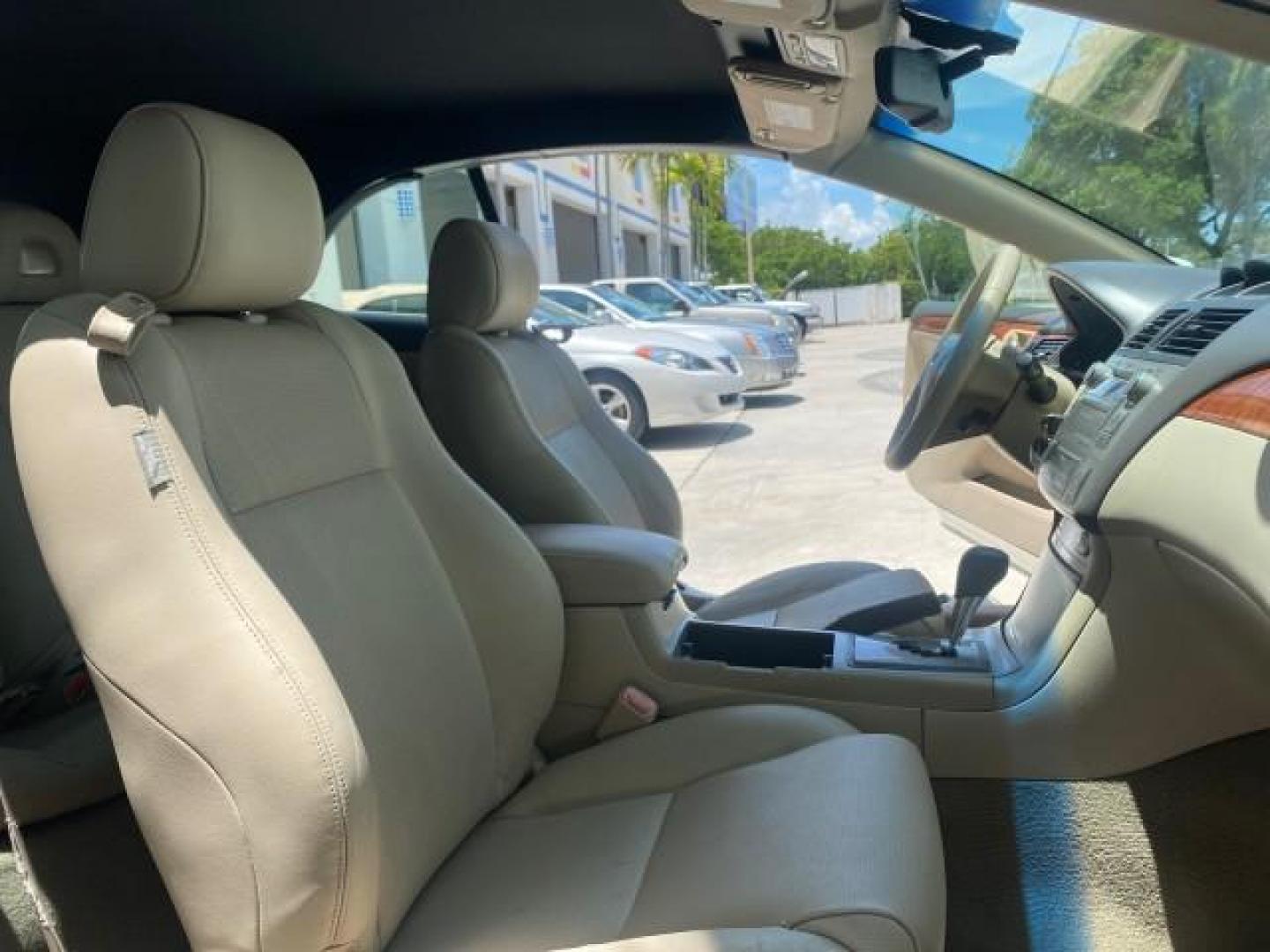 2008 Blizzard White Pearl /Ivory Toyota Camry Solara SLE LOW MILES 66,913 (4T1FA38P08U) with an 3.3L DOHC SMPI VVT-i 24-Valve V6 Engine engine, Automatic transmission, located at 4701 North Dixie Hwy, Pompano Beach, FL, 33064, (954) 422-2889, 26.240938, -80.123474 - OUR WEBPAGE FLORIDACARS1.COM HAS OVER 100 PHOTOS AND FREE CARFAX LINK 2008 TOYOTA CAMRY SOLARA SLE V6 PEARL WHITE IMMACULATE NONSMOKERS VIN: 4T1FA38P08U152807 4 T 1 F A 3 8 P 0 8 U 1 5 2 8 0 7 CONVERTIBLE 3.3L V6 F DOHC 24V 29MPG GASOLINE FRONT WHEEL DRIVE THE DASH HAS NO CRACKS LOOKS ALL ORIGINAL! - Photo#12