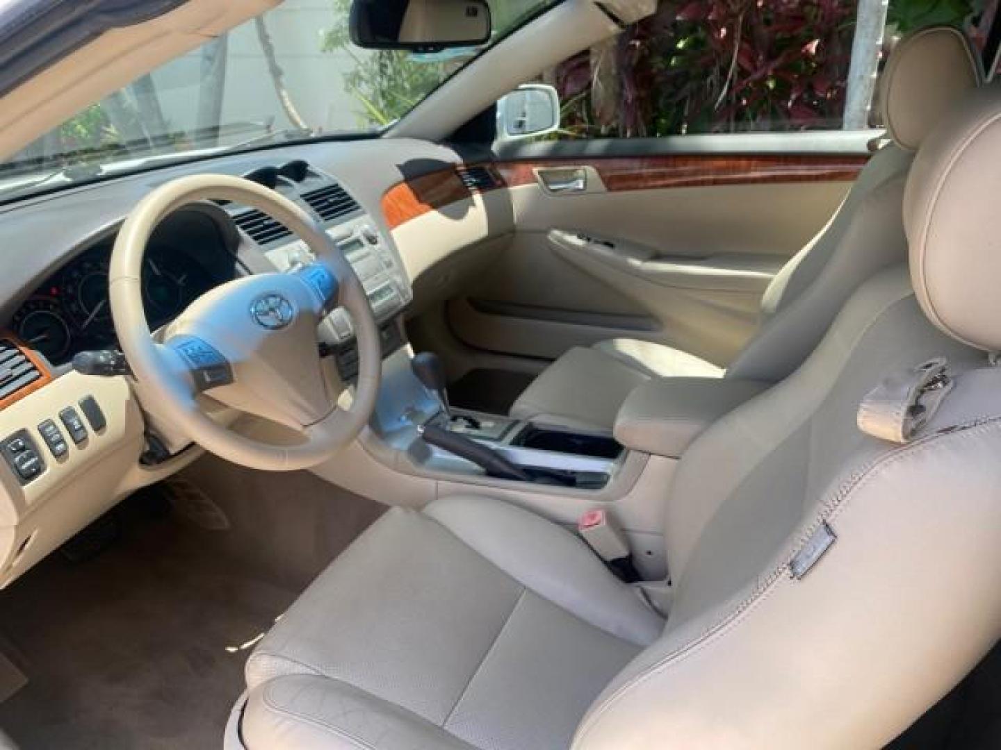2008 Blizzard White Pearl /Ivory Toyota Camry Solara SLE LOW MILES 66,913 (4T1FA38P08U) with an 3.3L DOHC SMPI VVT-i 24-Valve V6 Engine engine, Automatic transmission, located at 4701 North Dixie Hwy, Pompano Beach, FL, 33064, (954) 422-2889, 26.240938, -80.123474 - OUR WEBPAGE FLORIDACARS1.COM HAS OVER 100 PHOTOS AND FREE CARFAX LINK 2008 TOYOTA CAMRY SOLARA SLE V6 PEARL WHITE IMMACULATE NONSMOKERS VIN: 4T1FA38P08U152807 4 T 1 F A 3 8 P 0 8 U 1 5 2 8 0 7 CONVERTIBLE 3.3L V6 F DOHC 24V 29MPG GASOLINE FRONT WHEEL DRIVE THE DASH HAS NO CRACKS LOOKS ALL ORIGINAL! - Photo#35