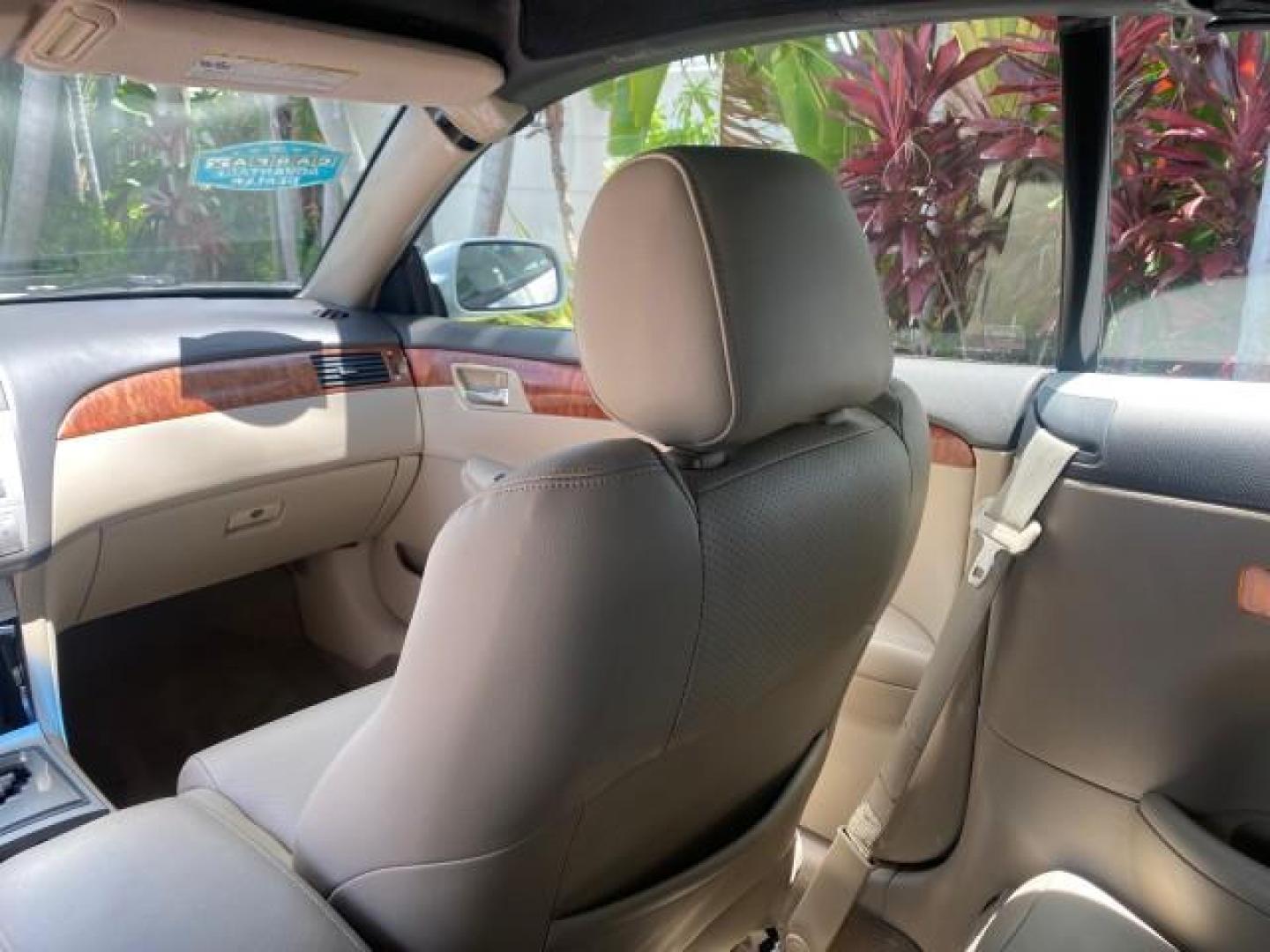 2008 Blizzard White Pearl /Ivory Toyota Camry Solara SLE LOW MILES 66,913 (4T1FA38P08U) with an 3.3L DOHC SMPI VVT-i 24-Valve V6 Engine engine, Automatic transmission, located at 4701 North Dixie Hwy, Pompano Beach, FL, 33064, (954) 422-2889, 26.240938, -80.123474 - OUR WEBPAGE FLORIDACARS1.COM HAS OVER 100 PHOTOS AND FREE CARFAX LINK 2008 TOYOTA CAMRY SOLARA SLE V6 PEARL WHITE IMMACULATE NONSMOKERS VIN: 4T1FA38P08U152807 4 T 1 F A 3 8 P 0 8 U 1 5 2 8 0 7 CONVERTIBLE 3.3L V6 F DOHC 24V 29MPG GASOLINE FRONT WHEEL DRIVE THE DASH HAS NO CRACKS LOOKS ALL ORIGINAL! - Photo#66