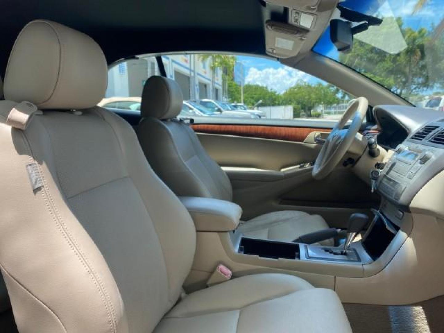 2008 Blizzard White Pearl /Ivory Toyota Camry Solara SLE LOW MILES 66,913 (4T1FA38P08U) with an 3.3L DOHC SMPI VVT-i 24-Valve V6 Engine engine, Automatic transmission, located at 4701 North Dixie Hwy, Pompano Beach, FL, 33064, (954) 422-2889, 26.240938, -80.123474 - OUR WEBPAGE FLORIDACARS1.COM HAS OVER 100 PHOTOS AND FREE CARFAX LINK 2008 TOYOTA CAMRY SOLARA SLE V6 PEARL WHITE IMMACULATE NONSMOKERS VIN: 4T1FA38P08U152807 4 T 1 F A 3 8 P 0 8 U 1 5 2 8 0 7 CONVERTIBLE 3.3L V6 F DOHC 24V 29MPG GASOLINE FRONT WHEEL DRIVE THE DASH HAS NO CRACKS LOOKS ALL ORIGINAL! - Photo#90