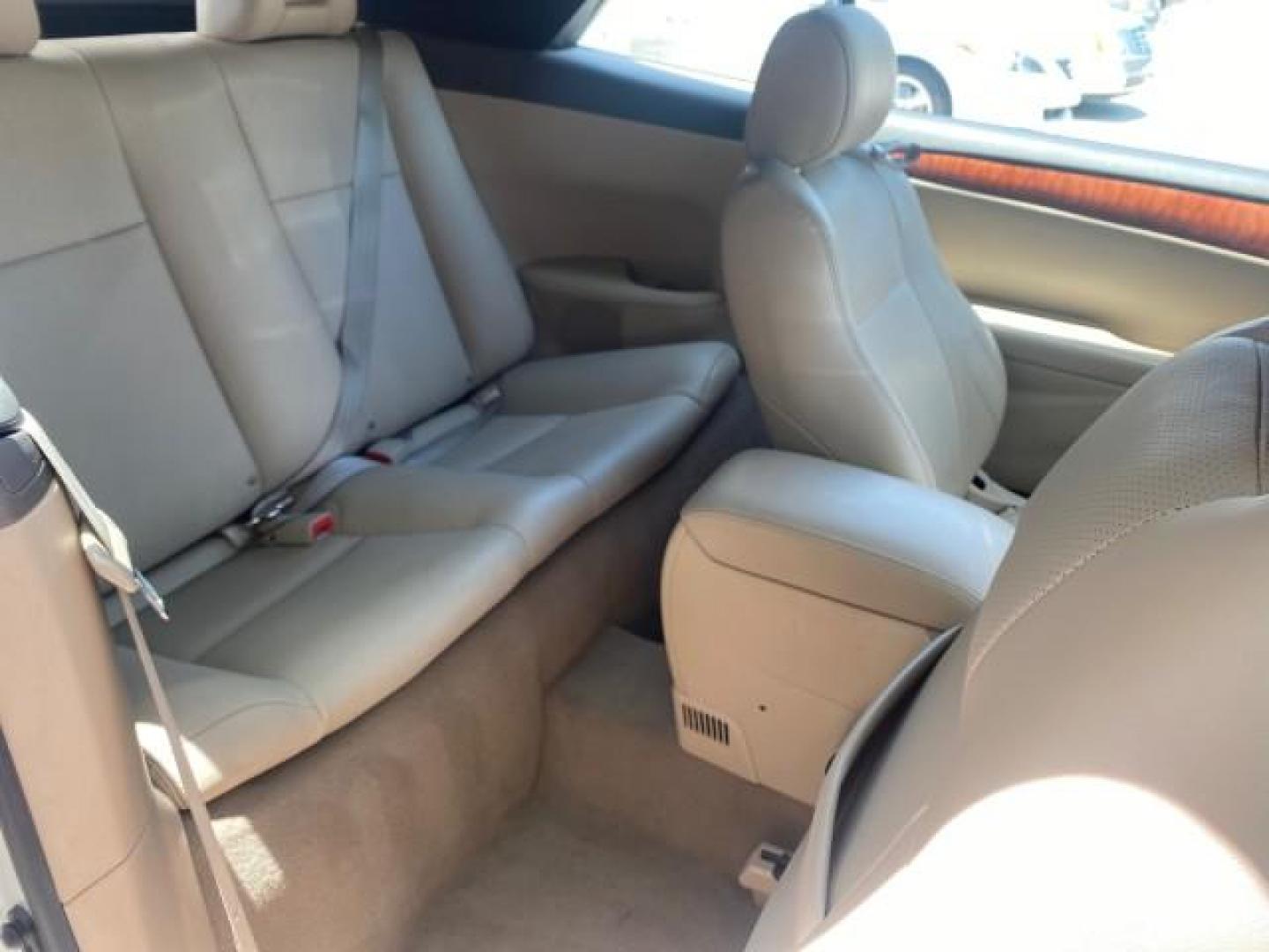 2008 Blizzard White Pearl /Ivory Toyota Camry Solara SLE LOW MILES 66,913 (4T1FA38P08U) with an 3.3L DOHC SMPI VVT-i 24-Valve V6 Engine engine, Automatic transmission, located at 4701 North Dixie Hwy, Pompano Beach, FL, 33064, (954) 422-2889, 26.240938, -80.123474 - OUR WEBPAGE FLORIDACARS1.COM HAS OVER 100 PHOTOS AND FREE CARFAX LINK 2008 TOYOTA CAMRY SOLARA SLE V6 PEARL WHITE IMMACULATE NONSMOKERS VIN: 4T1FA38P08U152807 4 T 1 F A 3 8 P 0 8 U 1 5 2 8 0 7 CONVERTIBLE 3.3L V6 F DOHC 24V 29MPG GASOLINE FRONT WHEEL DRIVE THE DASH HAS NO CRACKS LOOKS ALL ORIGINAL! - Photo#94