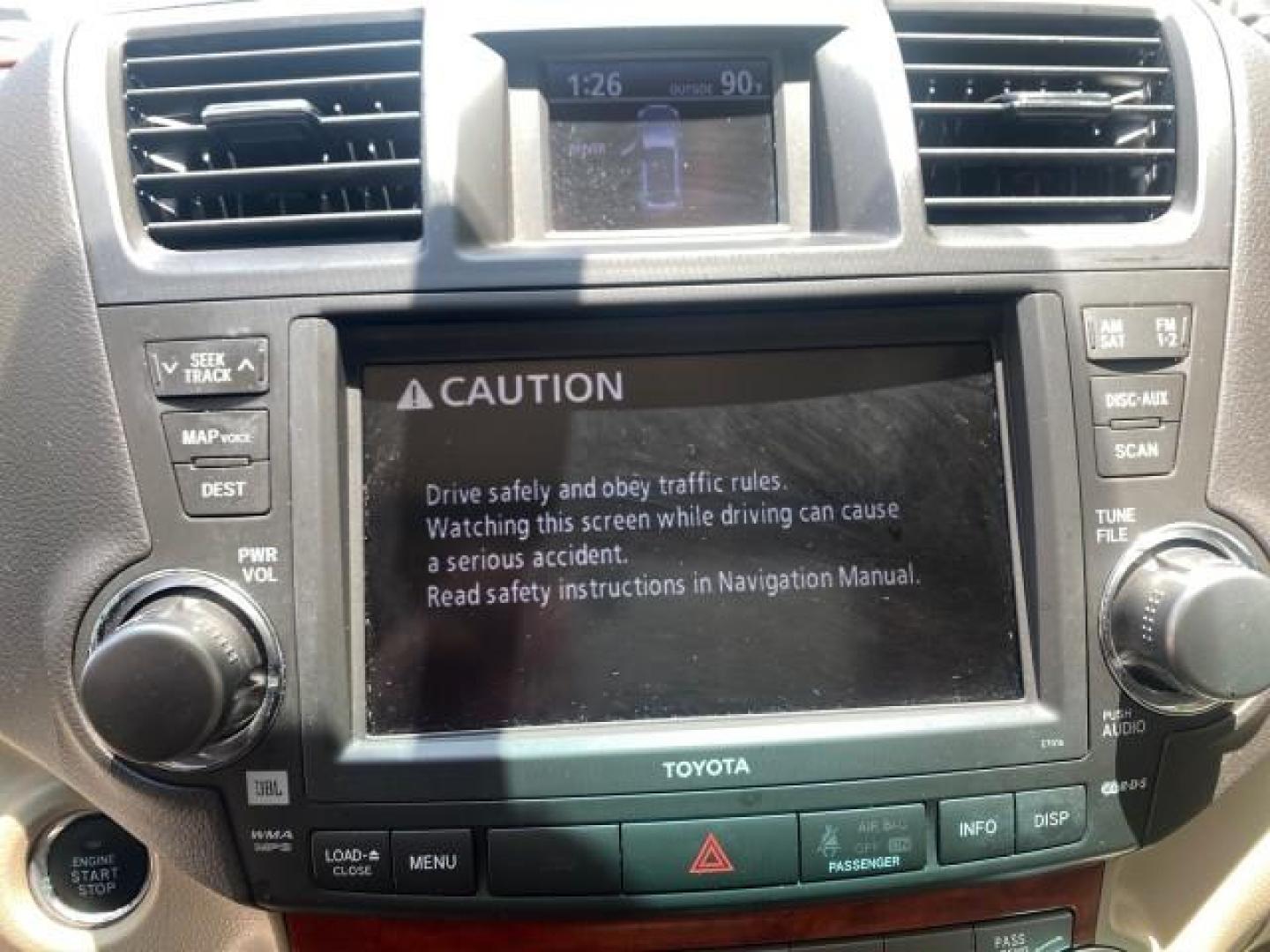 2009 Blizzard Pearl /Sand beige Toyota Highlander Limited 4WD 1 OWNER FLORIDA (JTEES42A192) with an 3.5L DOHC 24-Valve VVT-i V6 Engine engine, Automatic transmission, located at 4701 North Dixie Hwy, Pompano Beach, FL, 33064, (954) 422-2889, 26.240938, -80.123474 - OUR WEBPAGE FLORIDACARS1.COM HAS OVER 100 PHOTOS AND FREE CARFAX LINK 2009 TOYOTA HIGHLANDER LIMITED PEARL WHITE ALL ORIGINAL PAINT VIN: JTEES42A192148040 J T E E S 4 2 A 1 9 2 1 4 8 0 4 0 4 DOOR WAGON/SPORT UTILITY 3.5L V6 F DOHC 24V GASOLINE ALL WHEEL DRIVE Top Features 4WD/AWD Alloy Wheels Fold-A - Photo#50