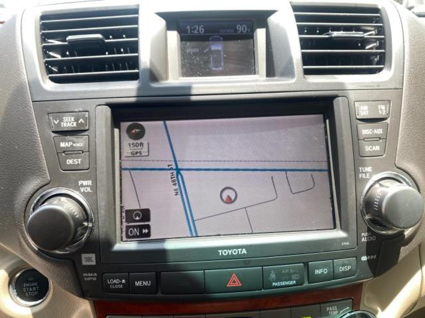 2009 Blizzard Pearl /Sand beige Toyota Highlander Limited 4WD 1 OWNER FLORIDA (JTEES42A192) with an 3.5L DOHC 24-Valve VVT-i V6 Engine engine, Automatic transmission, located at 4701 North Dixie Hwy, Pompano Beach, FL, 33064, (954) 422-2889, 26.240938, -80.123474 - OUR WEBPAGE FLORIDACARS1.COM HAS OVER 100 PHOTOS AND FREE CARFAX LINK 2009 TOYOTA HIGHLANDER LIMITED PEARL WHITE ALL ORIGINAL PAINT VIN: JTEES42A192148040 J T E E S 4 2 A 1 9 2 1 4 8 0 4 0 4 DOOR WAGON/SPORT UTILITY 3.5L V6 F DOHC 24V GASOLINE ALL WHEEL DRIVE Top Features 4WD/AWD Alloy Wheels Fold-A - Photo#51