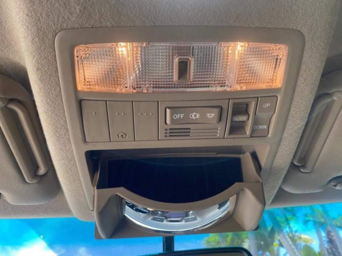 2009 Blizzard Pearl /Sand beige Toyota Highlander Limited 4WD 1 OWNER FLORIDA (JTEES42A192) with an 3.5L DOHC 24-Valve VVT-i V6 Engine engine, Automatic transmission, located at 4701 North Dixie Hwy, Pompano Beach, FL, 33064, (954) 422-2889, 26.240938, -80.123474 - OUR WEBPAGE FLORIDACARS1.COM HAS OVER 100 PHOTOS AND FREE CARFAX LINK 2009 TOYOTA HIGHLANDER LIMITED PEARL WHITE ALL ORIGINAL PAINT VIN: JTEES42A192148040 J T E E S 4 2 A 1 9 2 1 4 8 0 4 0 4 DOOR WAGON/SPORT UTILITY 3.5L V6 F DOHC 24V GASOLINE ALL WHEEL DRIVE Top Features 4WD/AWD Alloy Wheels Fold-A - Photo#60