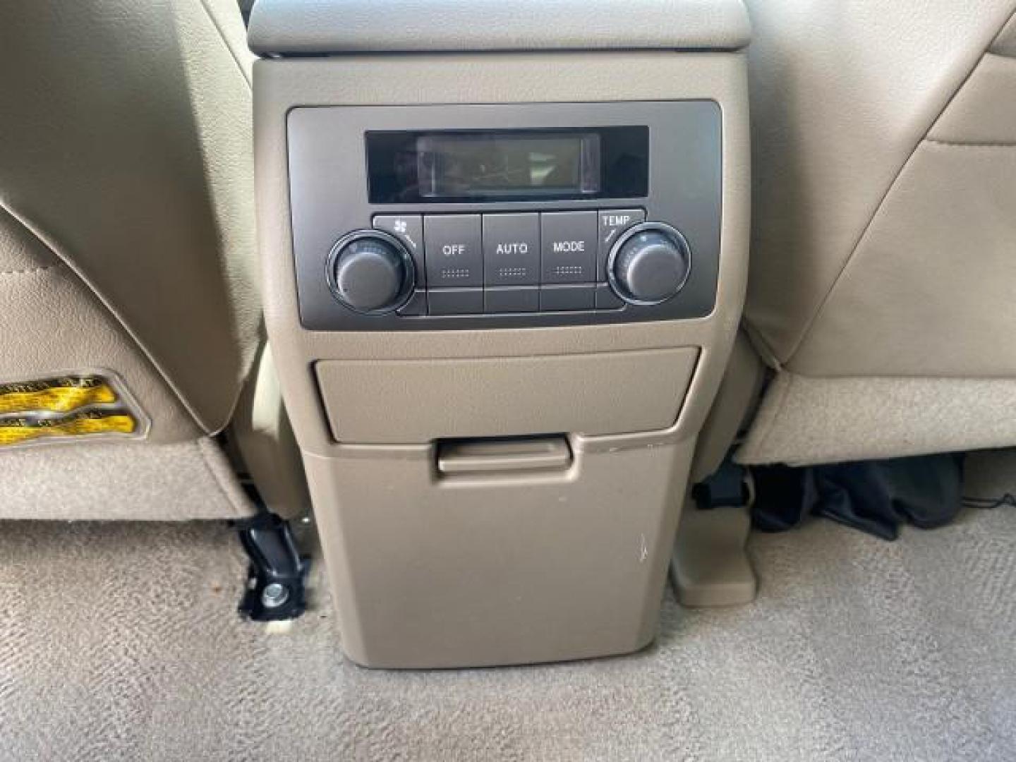 2009 Blizzard Pearl /Sand beige Toyota Highlander Limited 4WD 1 OWNER FLORIDA (JTEES42A192) with an 3.5L DOHC 24-Valve VVT-i V6 Engine engine, Automatic transmission, located at 4701 North Dixie Hwy, Pompano Beach, FL, 33064, (954) 422-2889, 26.240938, -80.123474 - OUR WEBPAGE FLORIDACARS1.COM HAS OVER 100 PHOTOS AND FREE CARFAX LINK 2009 TOYOTA HIGHLANDER LIMITED PEARL WHITE ALL ORIGINAL PAINT VIN: JTEES42A192148040 J T E E S 4 2 A 1 9 2 1 4 8 0 4 0 4 DOOR WAGON/SPORT UTILITY 3.5L V6 F DOHC 24V GASOLINE ALL WHEEL DRIVE Top Features 4WD/AWD Alloy Wheels Fold-A - Photo#77