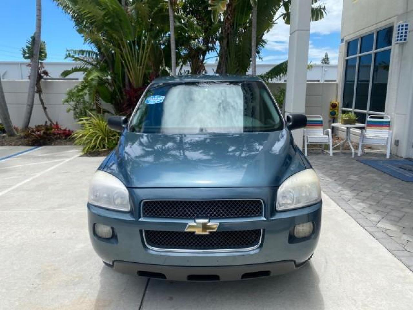 2007 Blue Granite Metallic /Medium Gray Chevrolet Uplander LS LOW MILES 70,368 (1GNDV23177D) with an 3.9L V6 SFI Engine engine, Automatic transmission, located at 4701 North Dixie Hwy, Pompano Beach, FL, 33064, (954) 422-2889, 26.240938, -80.123474 - OUR WEBPAGE FLORIDACARS1.COM HAS OVER 100 PHOTOS AND FREE CARFAX LINK 2007 CHEVROLET UPLANDER LS VIN: 1GNDV23177D130452 1 G N D V 2 3 1 7 7 D 1 3 0 4 5 2 VAN 3.9L V6 F GASOLINE FRONT WHEEL DRIVE Top Features Cloth Seats Third Row Seat Basic Features ABS Brakes AM/FM Stereo Air Conditioning Automatic - Photo#2